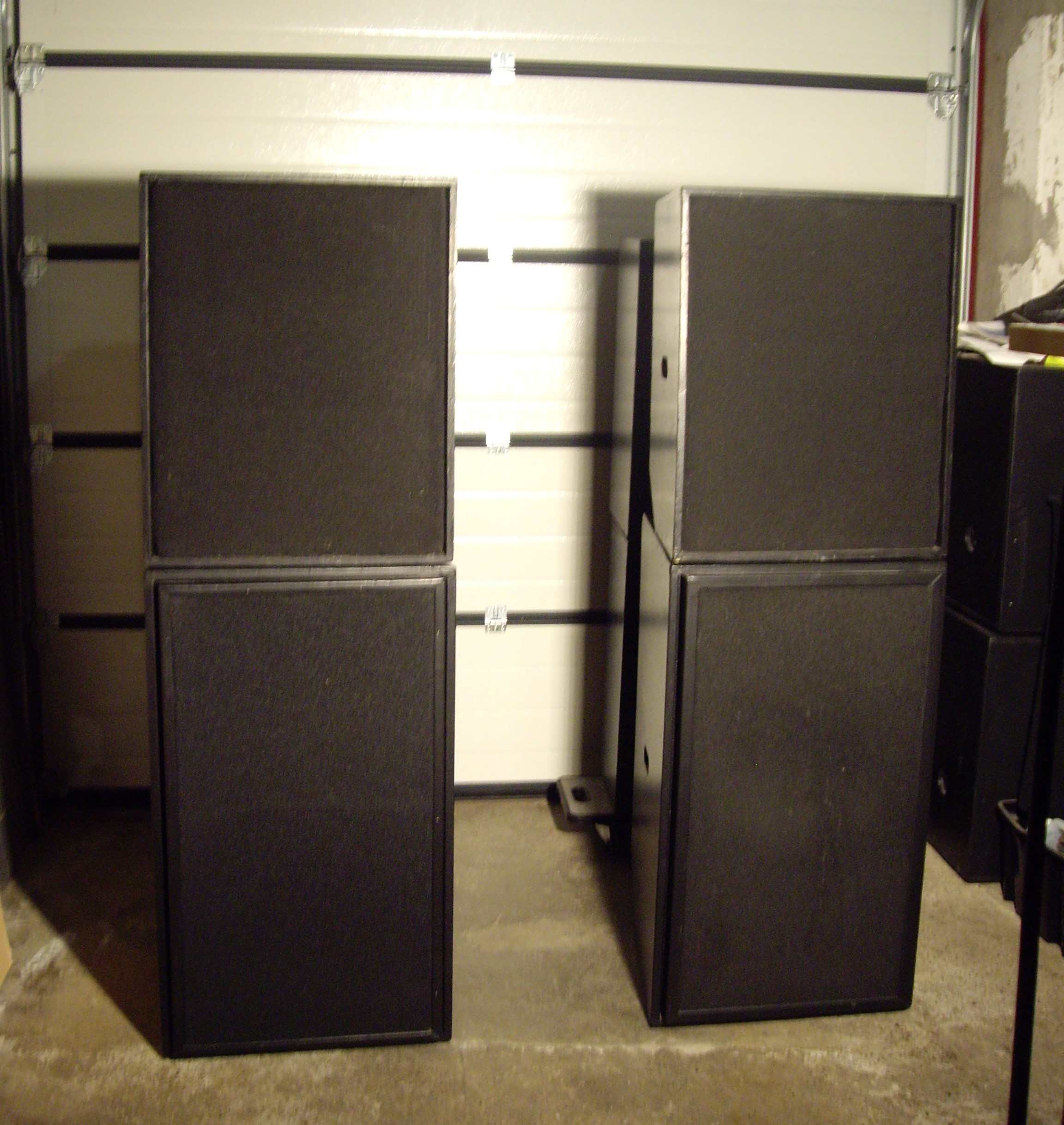 Vends système 2 subs + 2 satellites, amplification et filtrage intégrés