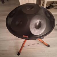vends Celtic handpan avec housse sac à dos et trépied