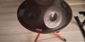 vends Celtic handpan avec housse sac à dos et trépied
