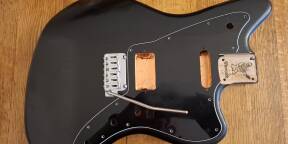 Vends corps de Jazzmaster Warmoth ,style Suhr ,G&L .