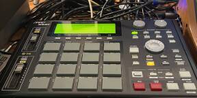 MPC 1000 BLACK OS JJXL2 + SD CARDS