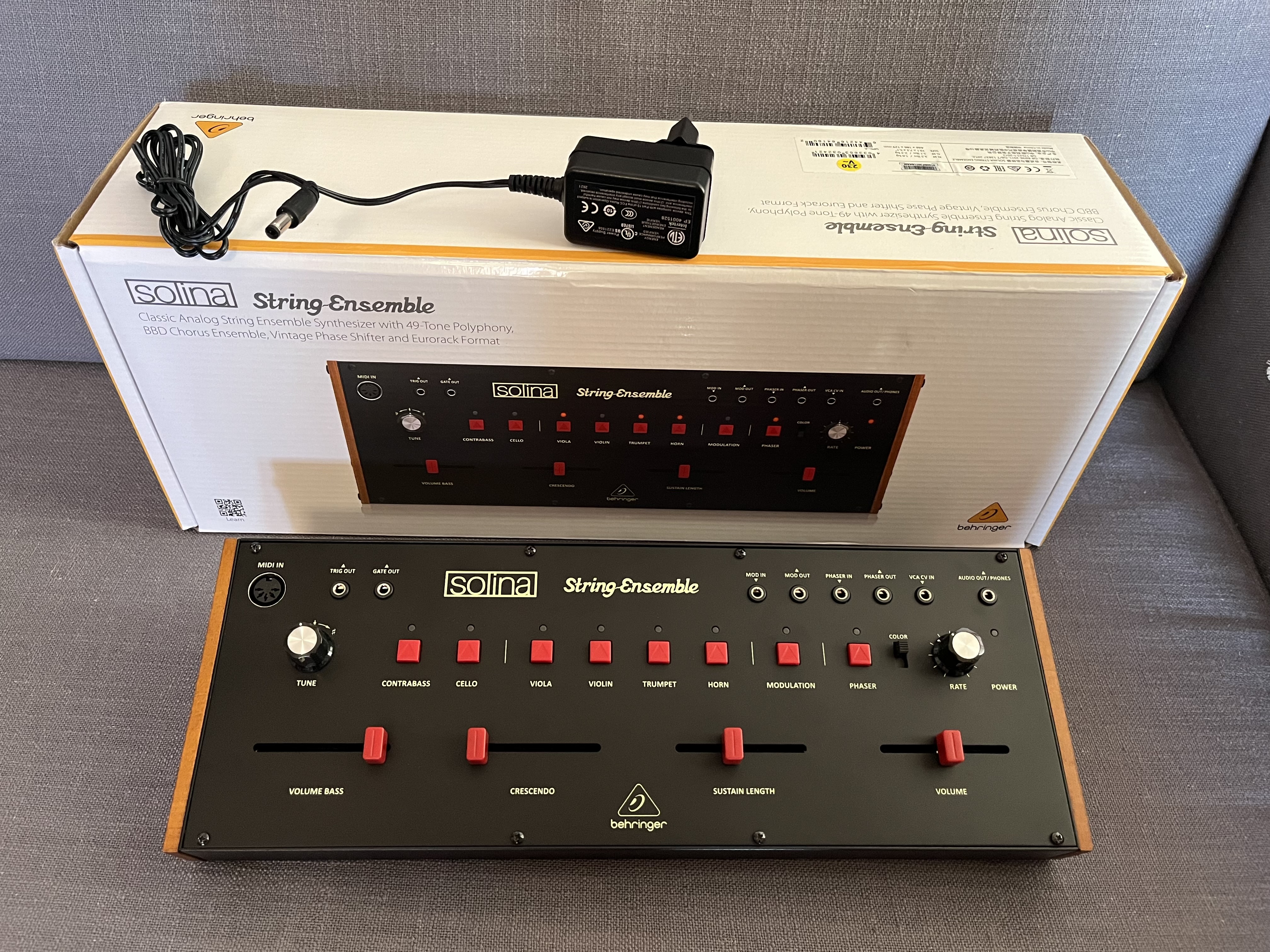 Vends Behringer Solina complet comme neuf avec facture