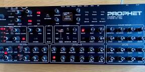 Vends Prophet Rev2 Desktop