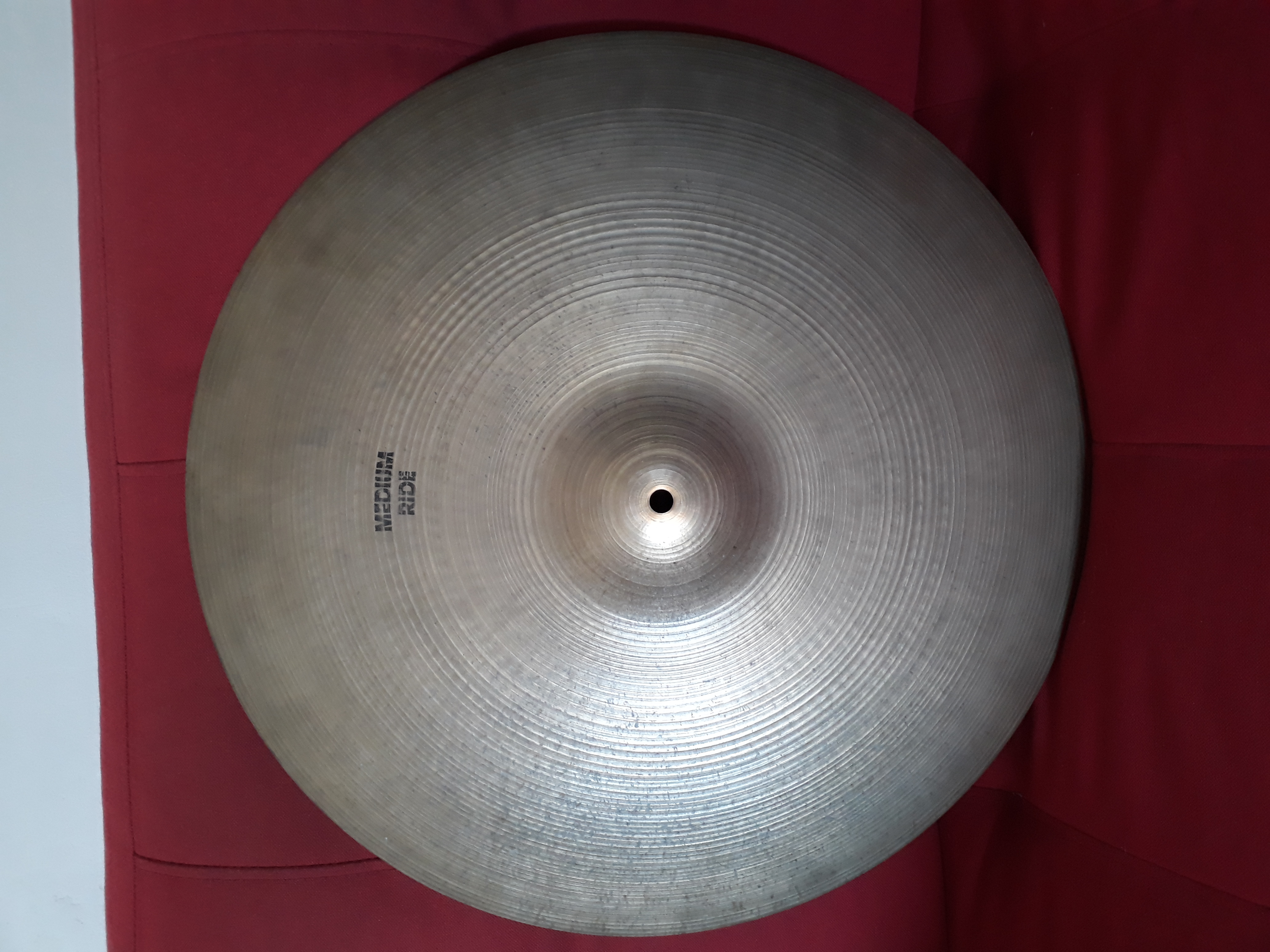 Vends cymbale de rythme Zildjian