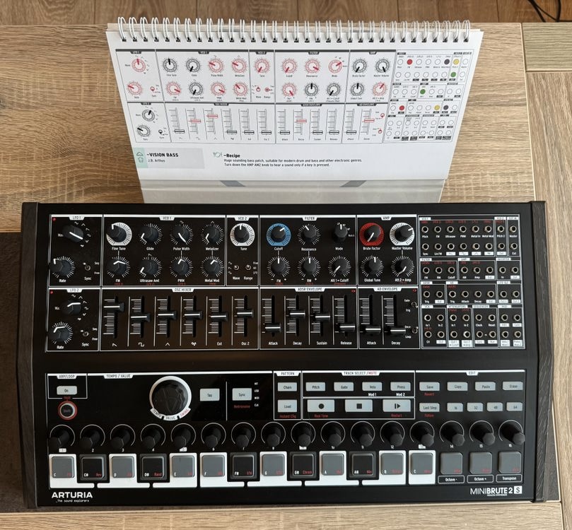 Arturia Minibrute 2S Noire