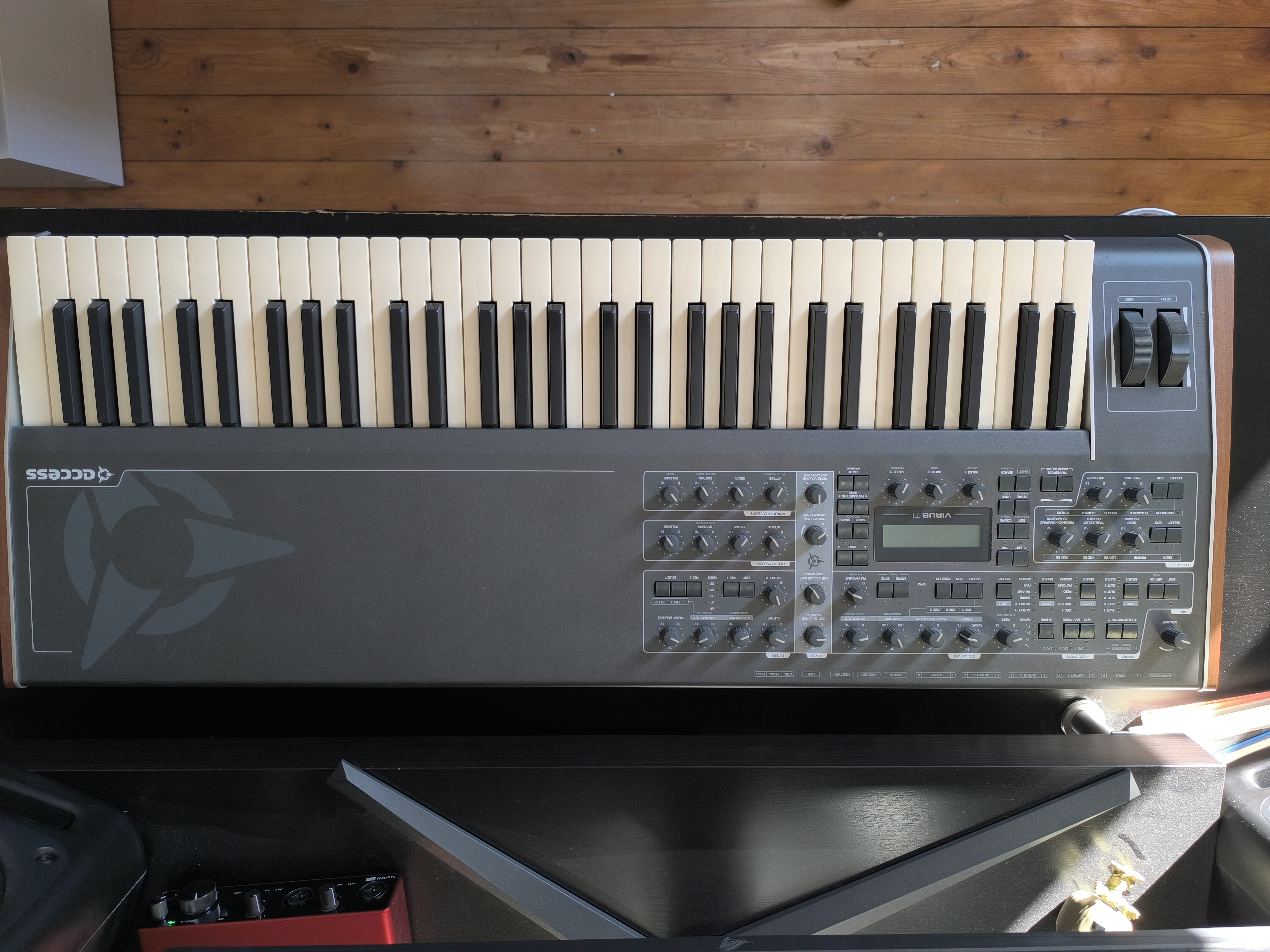 vends access virus ti2 keyboard