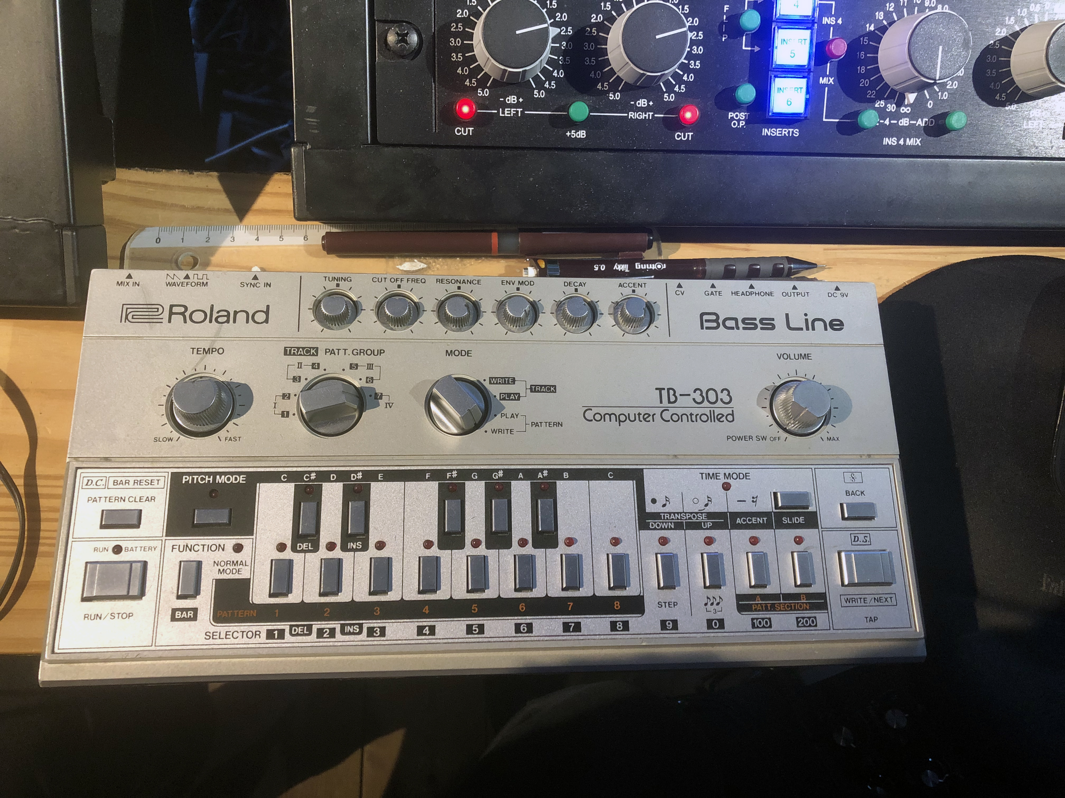 Vend TB-303 - EN PANNE