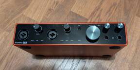 Focusrite Scarlett 8i6 3e génération – carte son USB