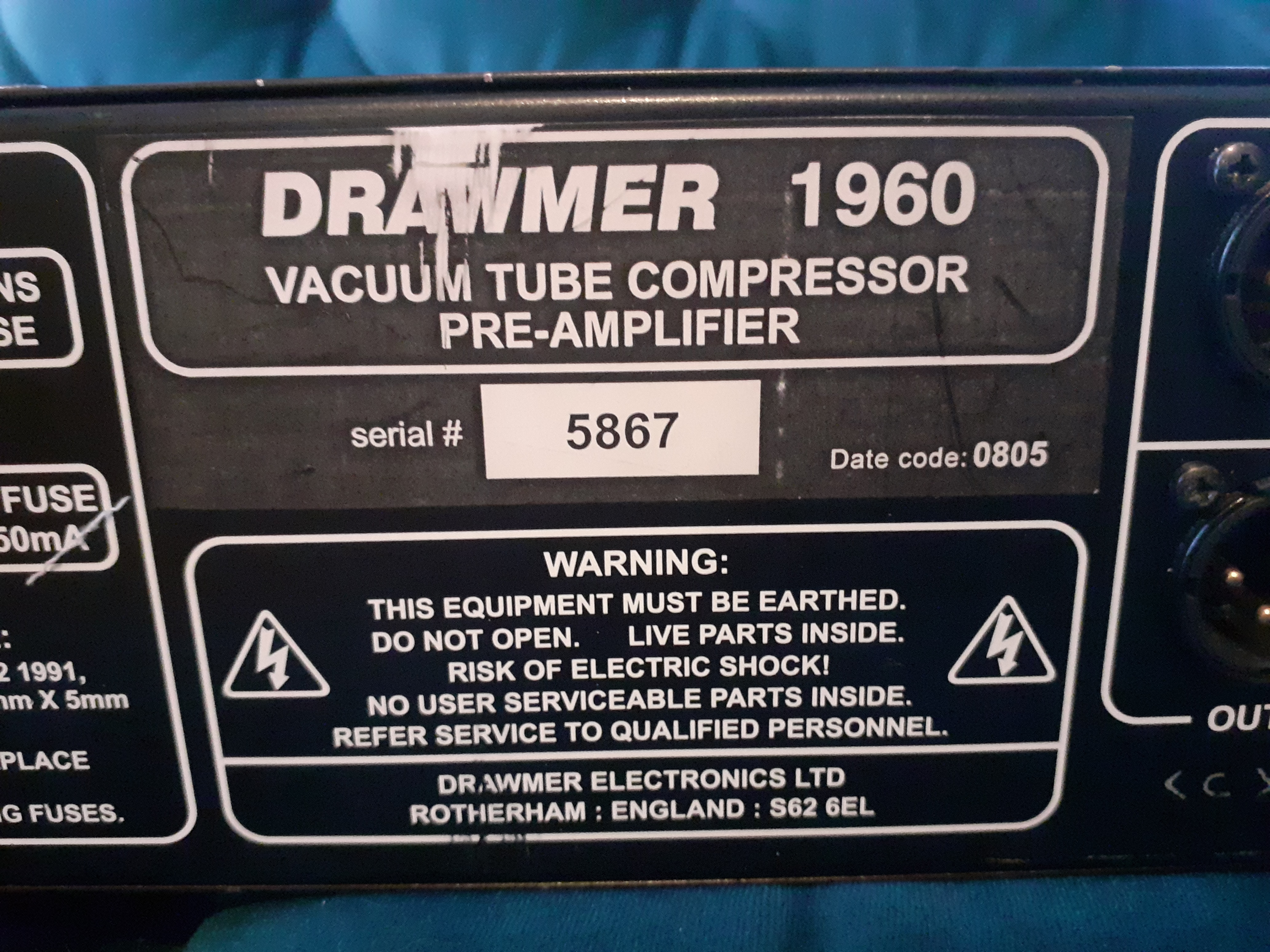 Vend préampli/compresseur stéréo