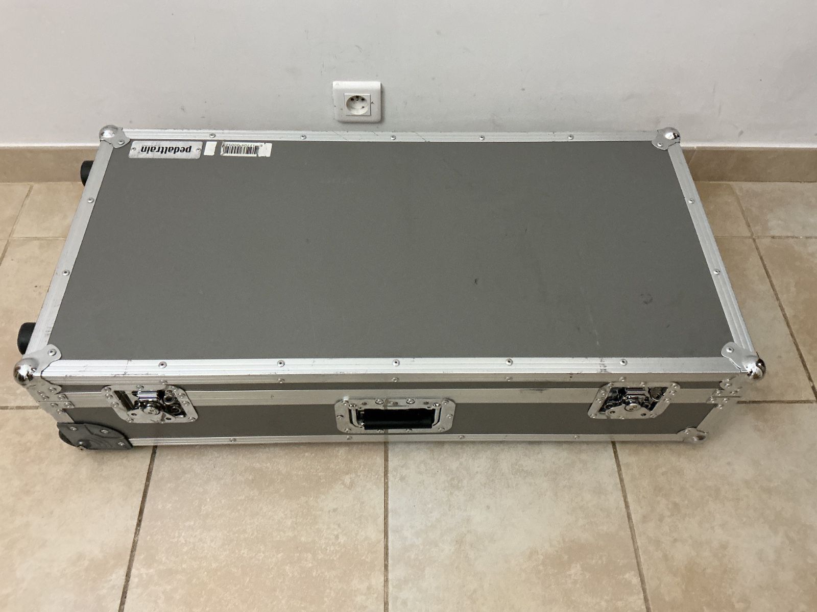 Vends Pedaltrain avec Hard Case + Patchbay