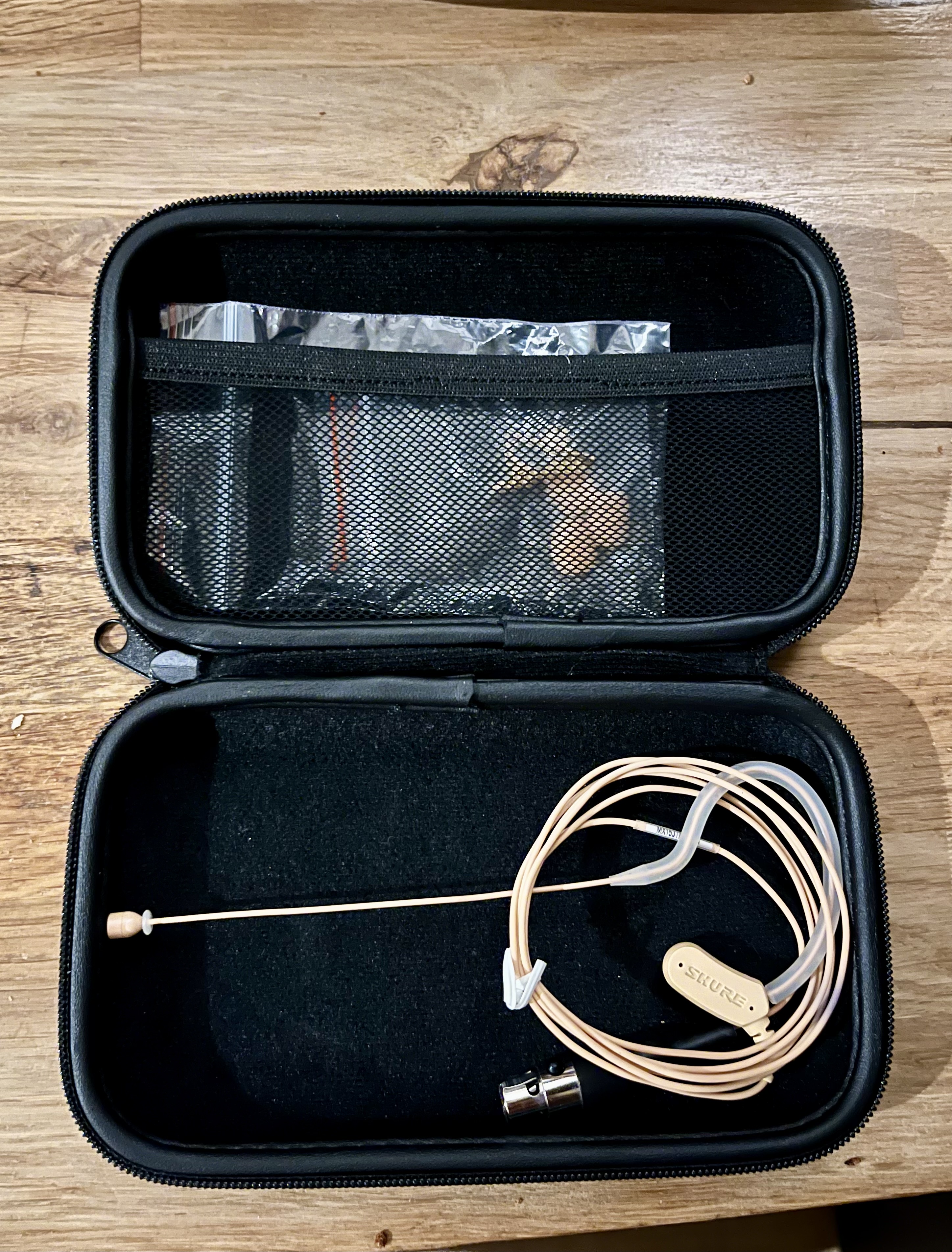 Micro serre-tête Shure MX153