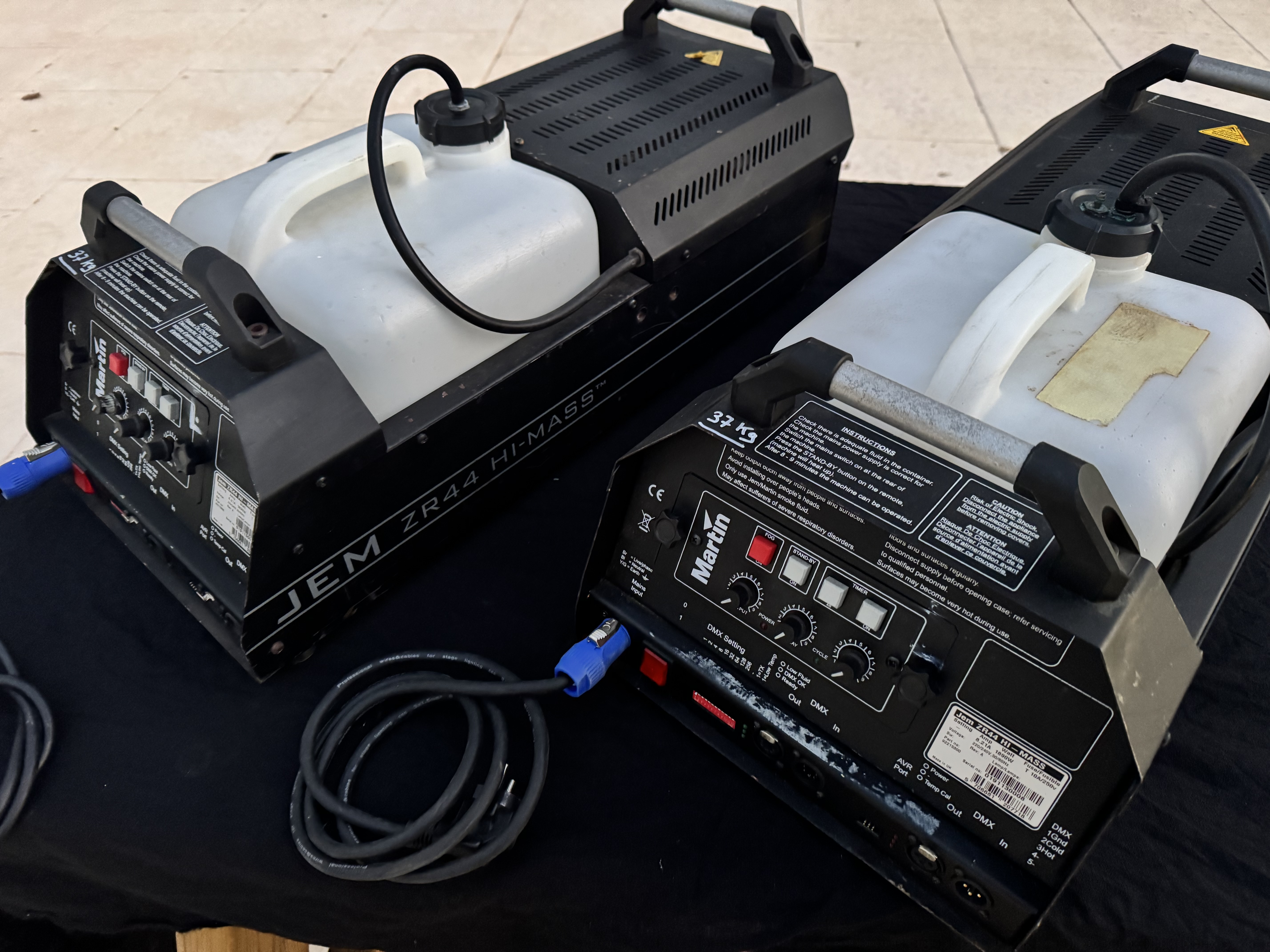 2 MACHINE À FUMÉE  MARTIN ZR 44 HI-PASS