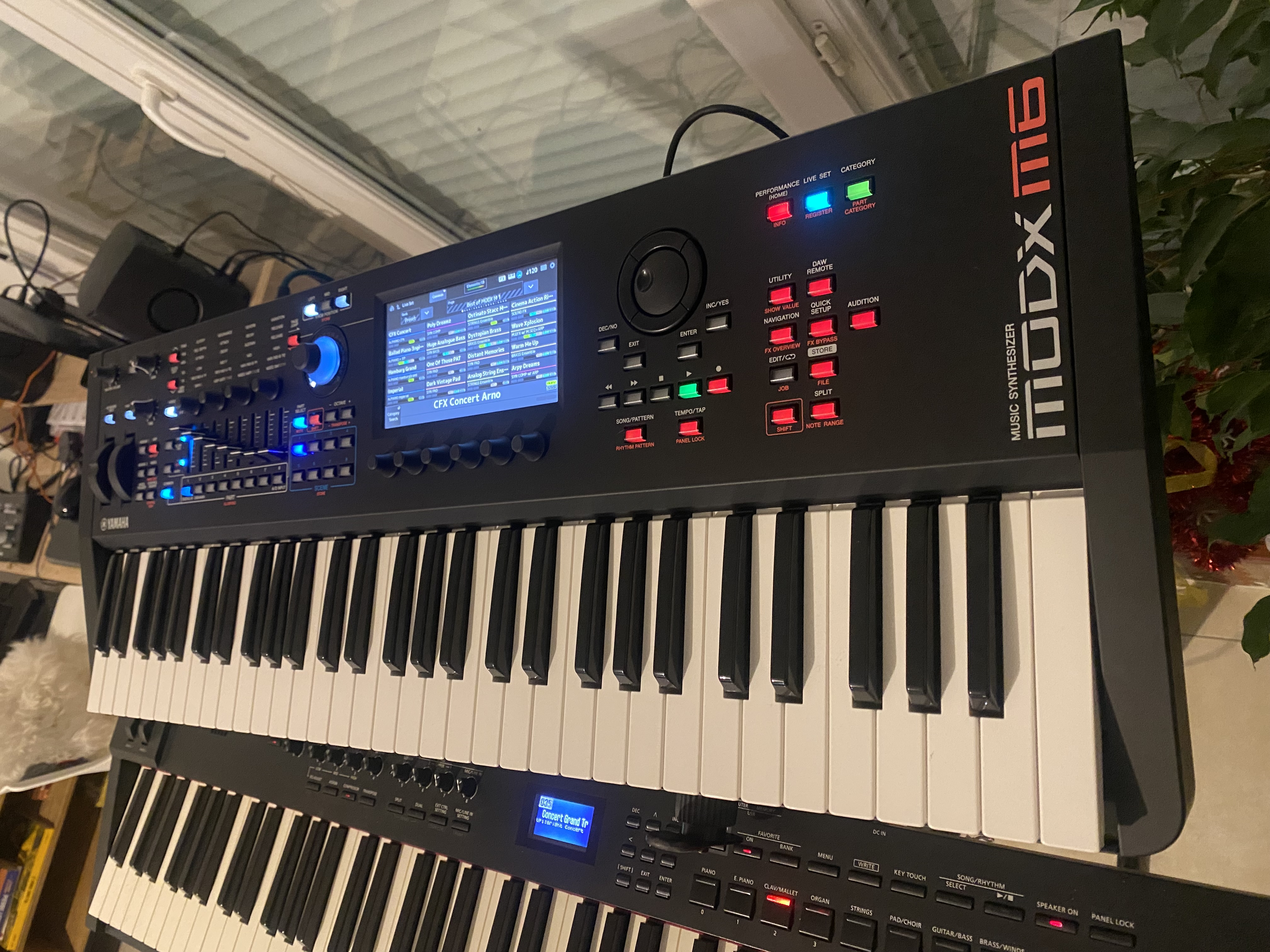 vend modx m6 comme neuf