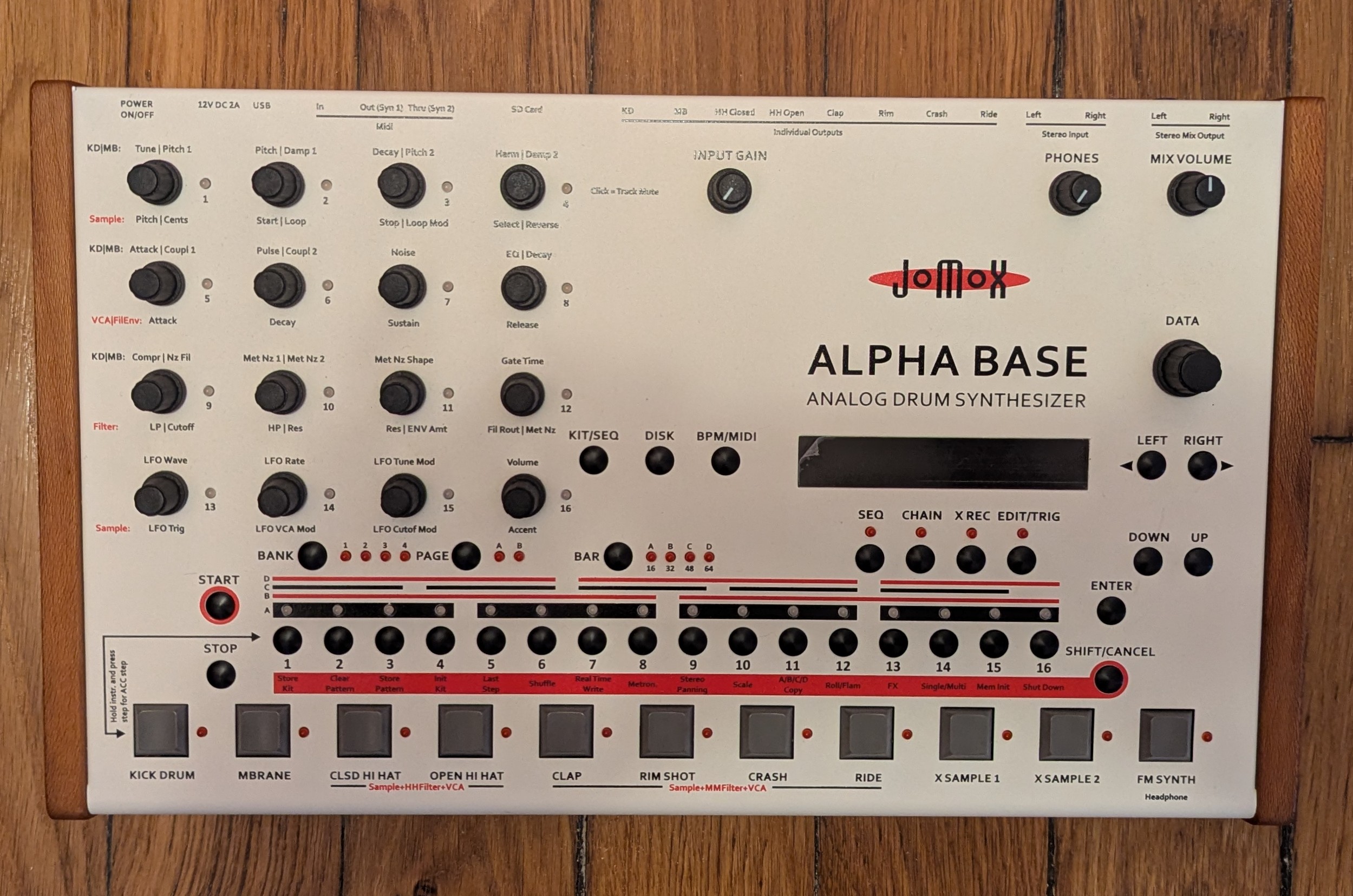 Vends Alpha Base mk1 état neuf + facture Thomann