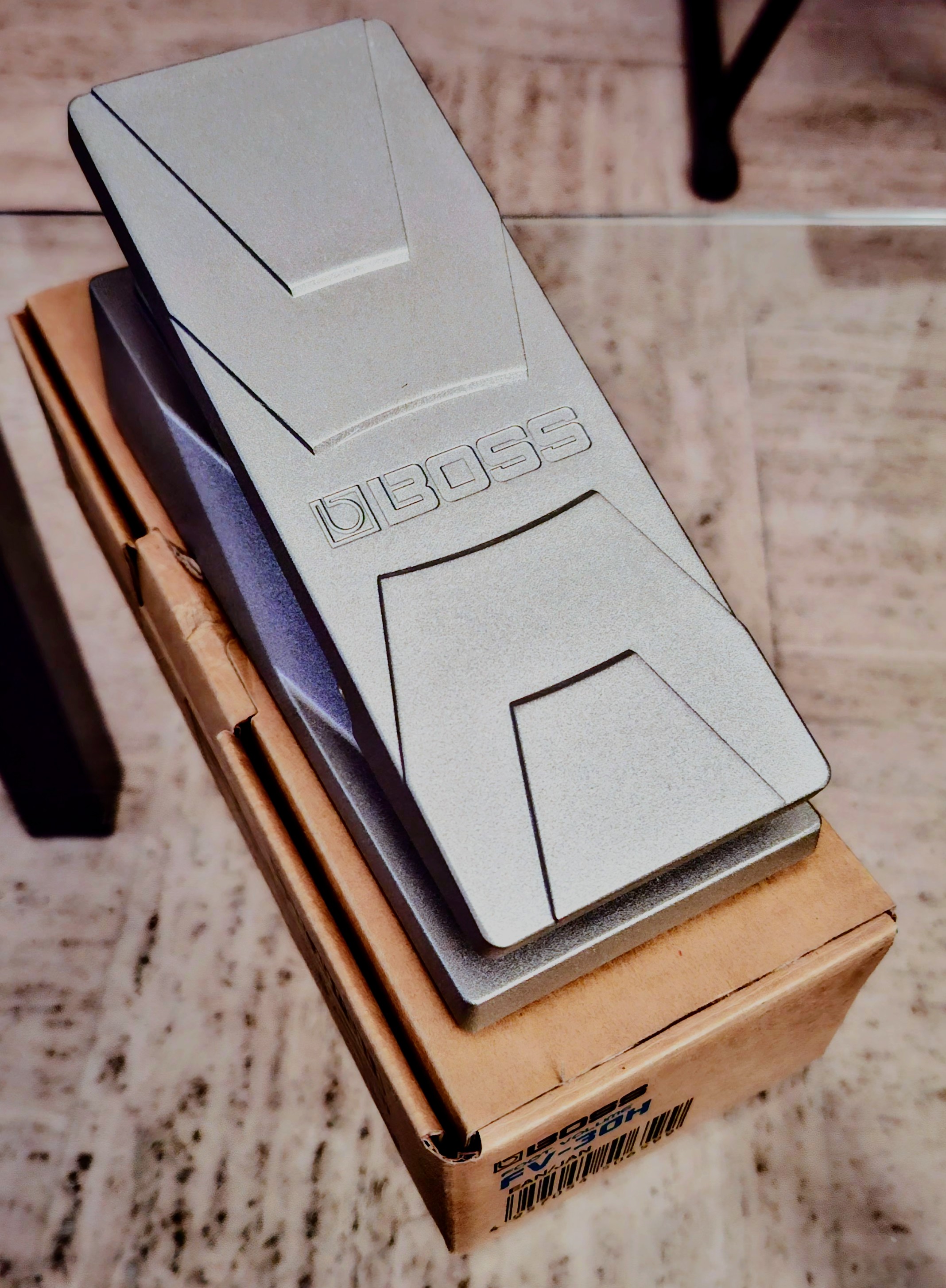 PÉDALE VOLUME BOSS FV 30 H 