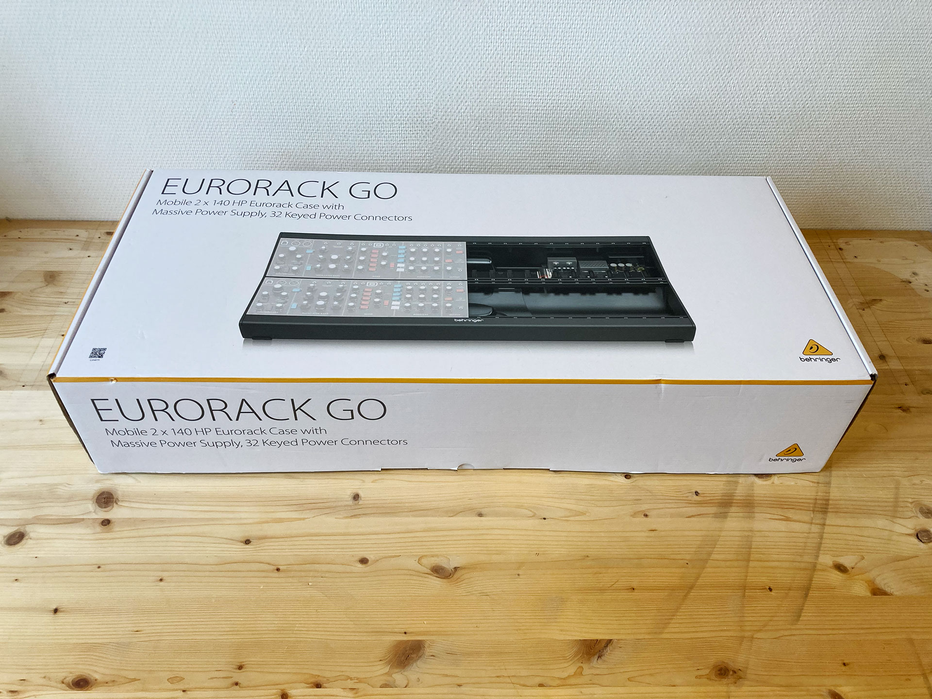 Behringer EURORACK GO - Casier 6U x 140HP + alimentation