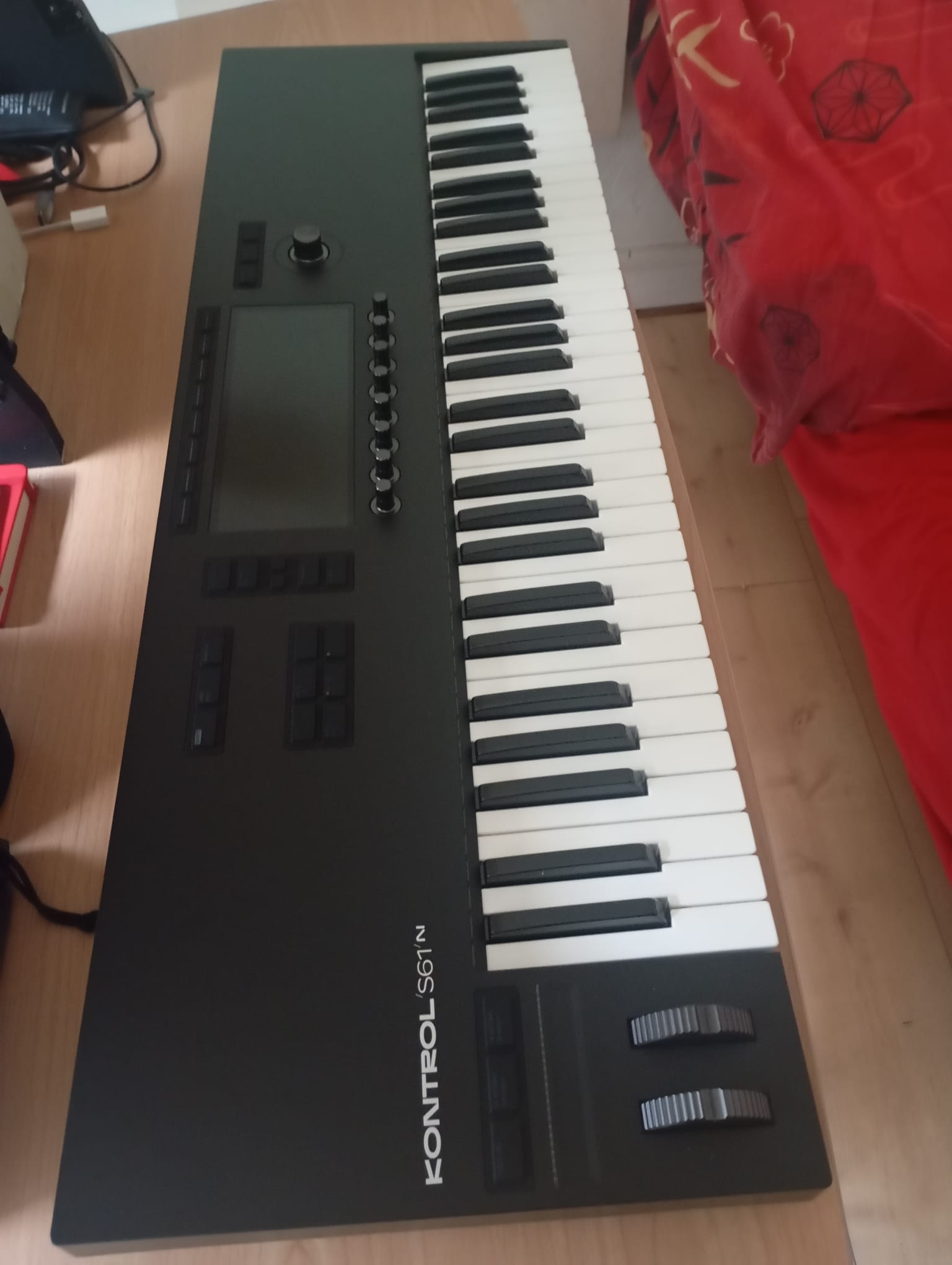 Vends Kontrol S61 mk3 acheté en octobre 2025