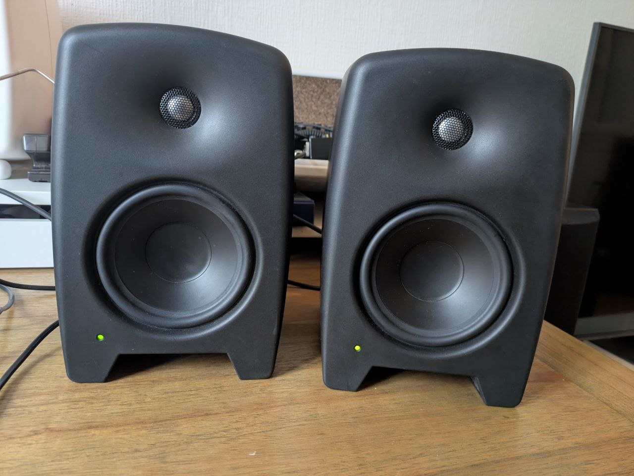 Vends paire d'enceintes Genelec M030