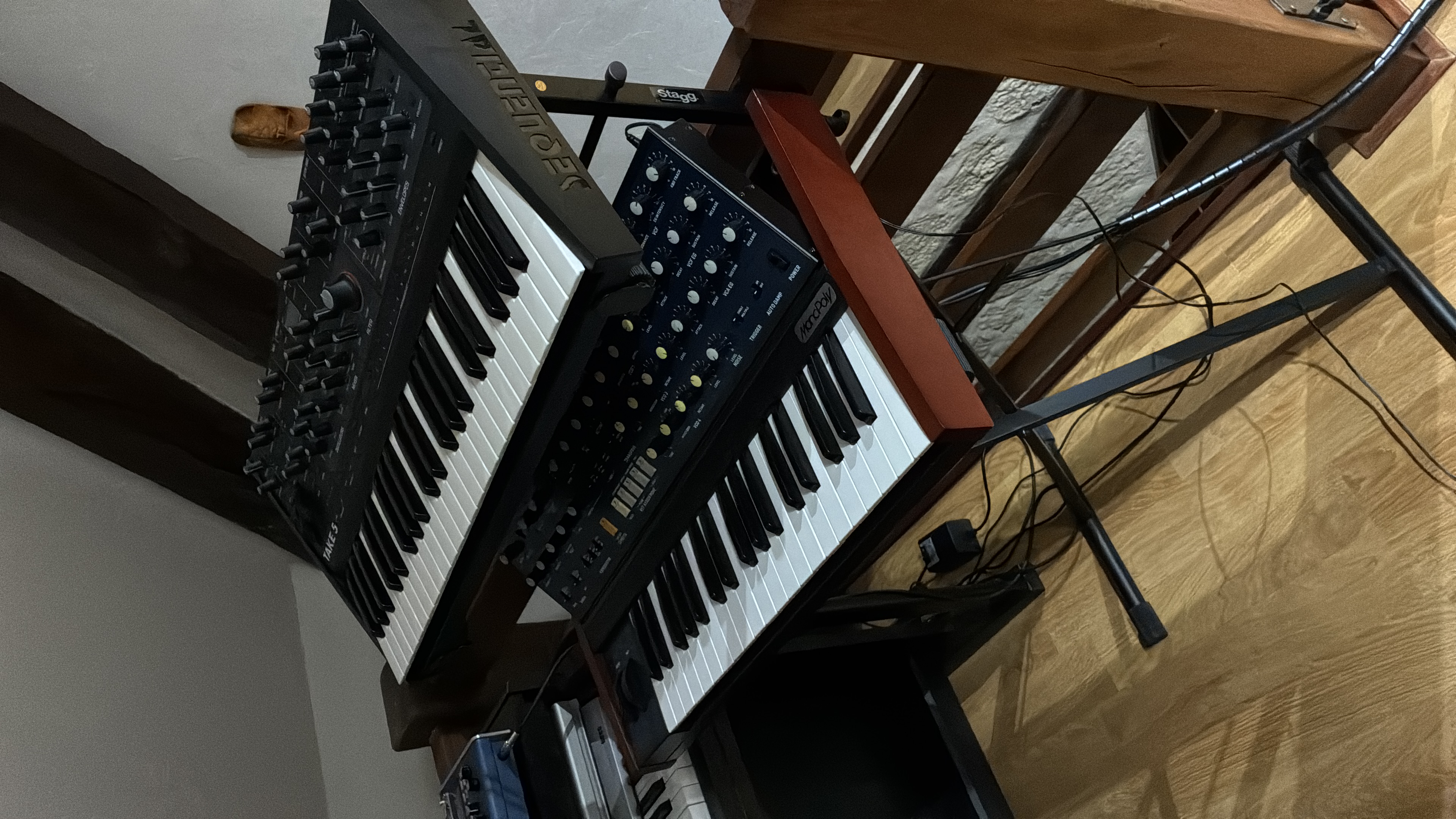 Behringer Monopoly état neuf