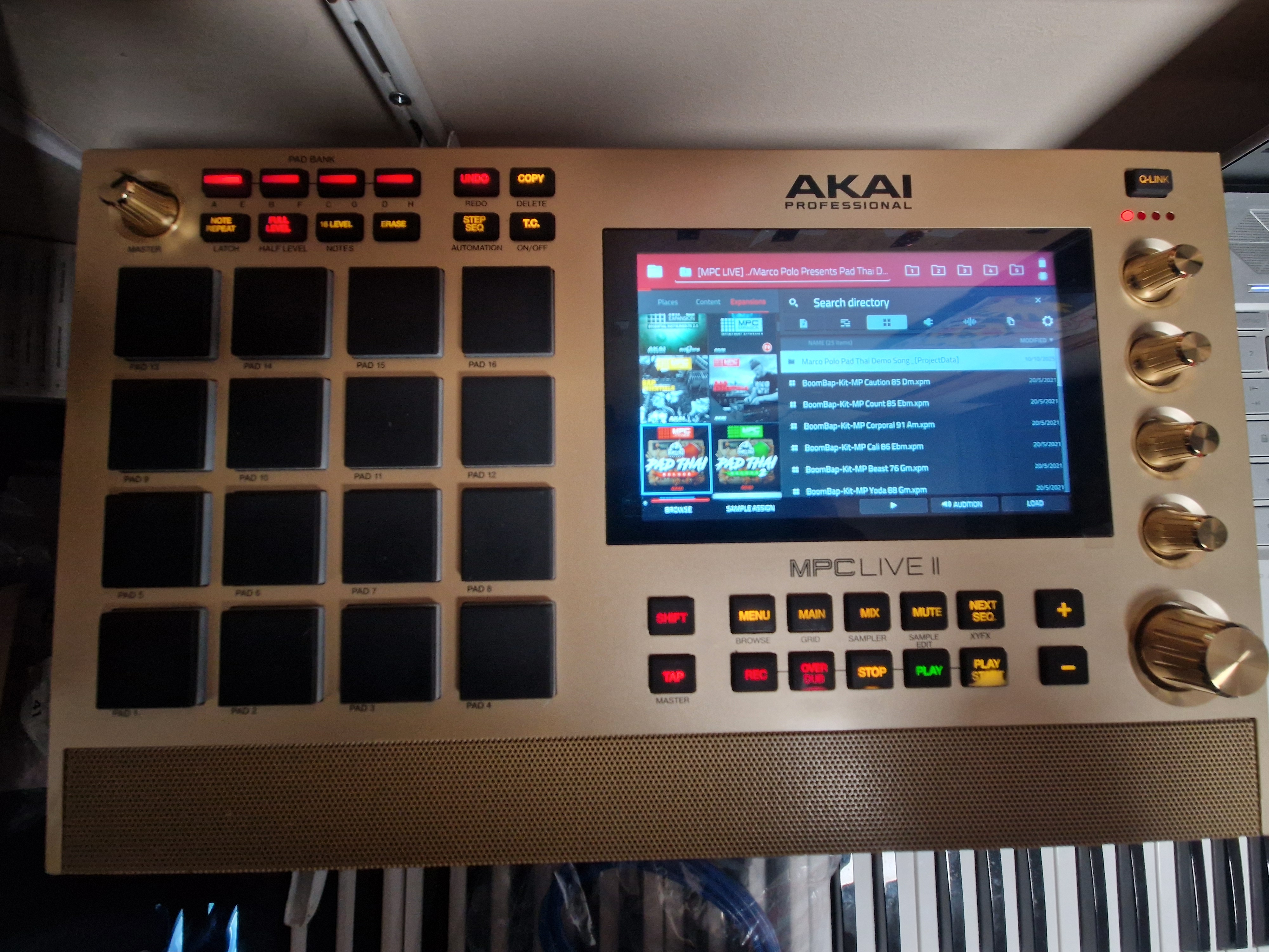 Vends MPC LIVE 2 GOLD EDITION