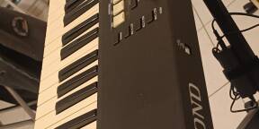 Vends clavier hammond m solo très peu servi