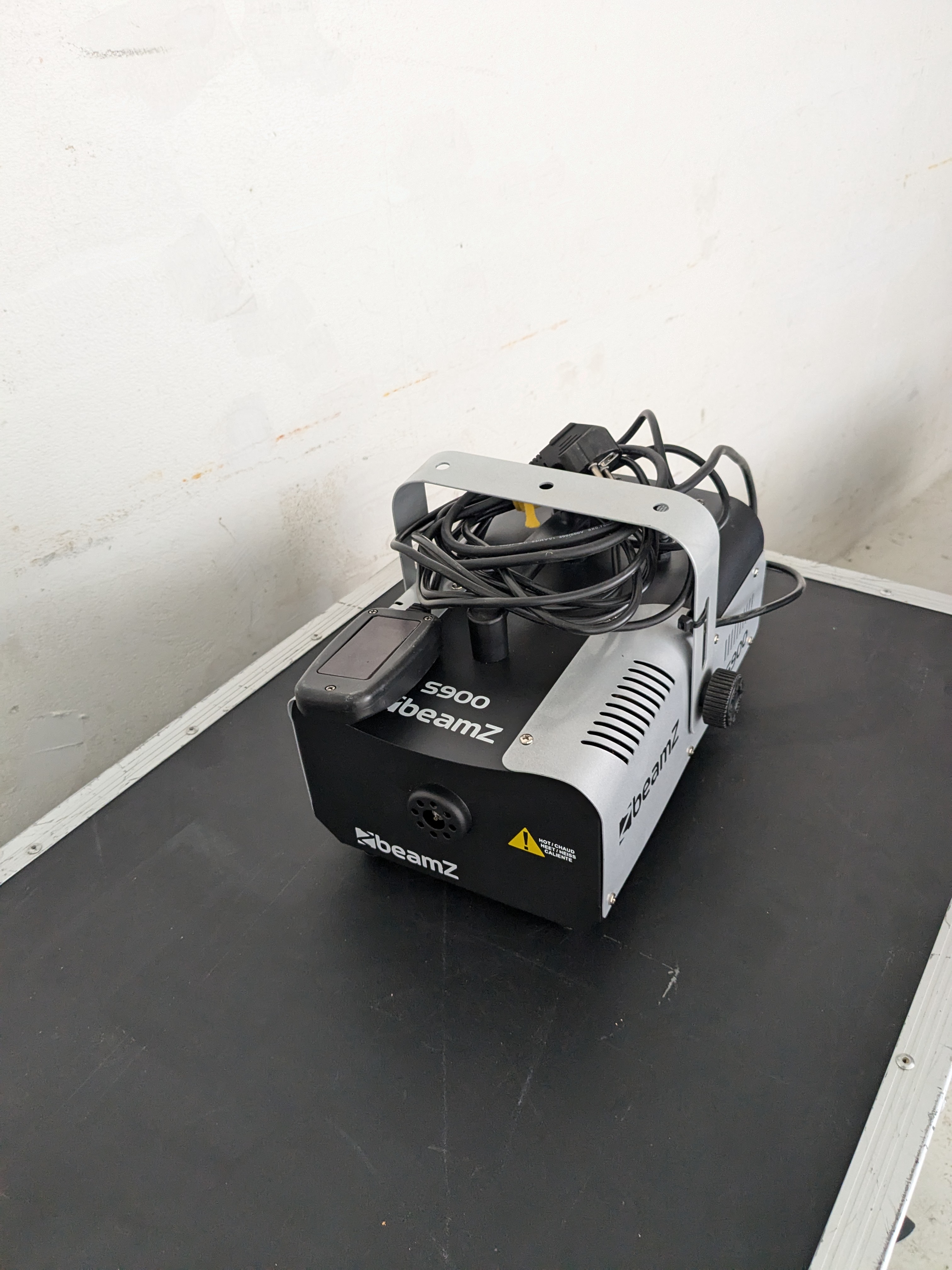 Machine à fumée BeamZ S900