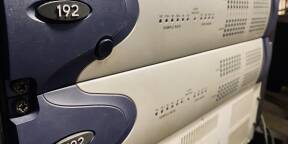 2 cartes son pro Digidesin 192 I/O + 4 cartes extensions pour 24 entrées / 24 sorties + Protools HD7 + 2 carte PCie HD2 et clé