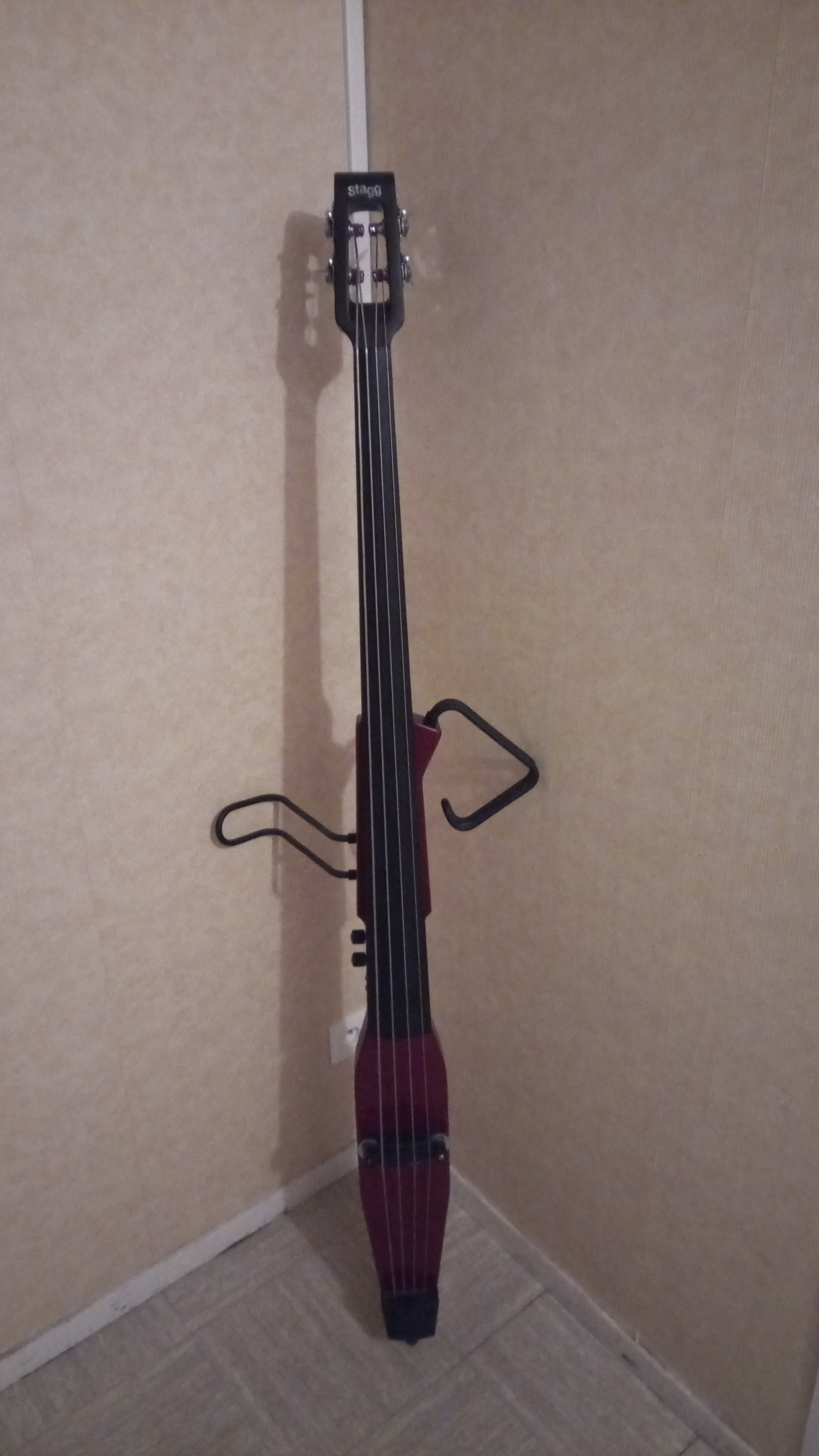 Vends contrebasse électrique Stagg