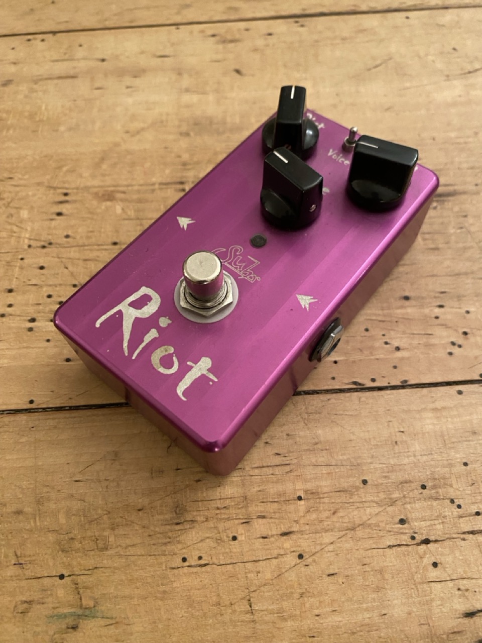 Vend pédale Suhr Riot