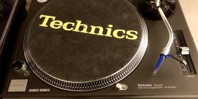 Technics SL1210 mk2