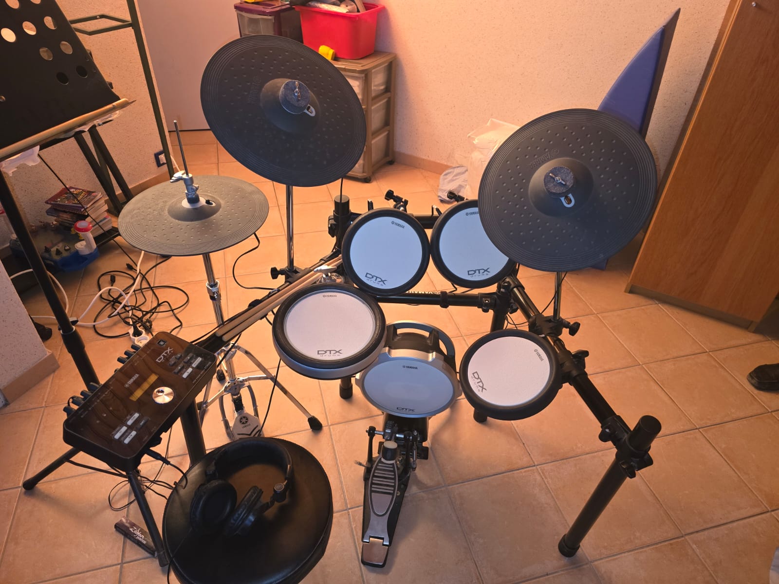 Batterie électronique Yamaha DTX582K – Haut de gamme DTX500 – Excellent état