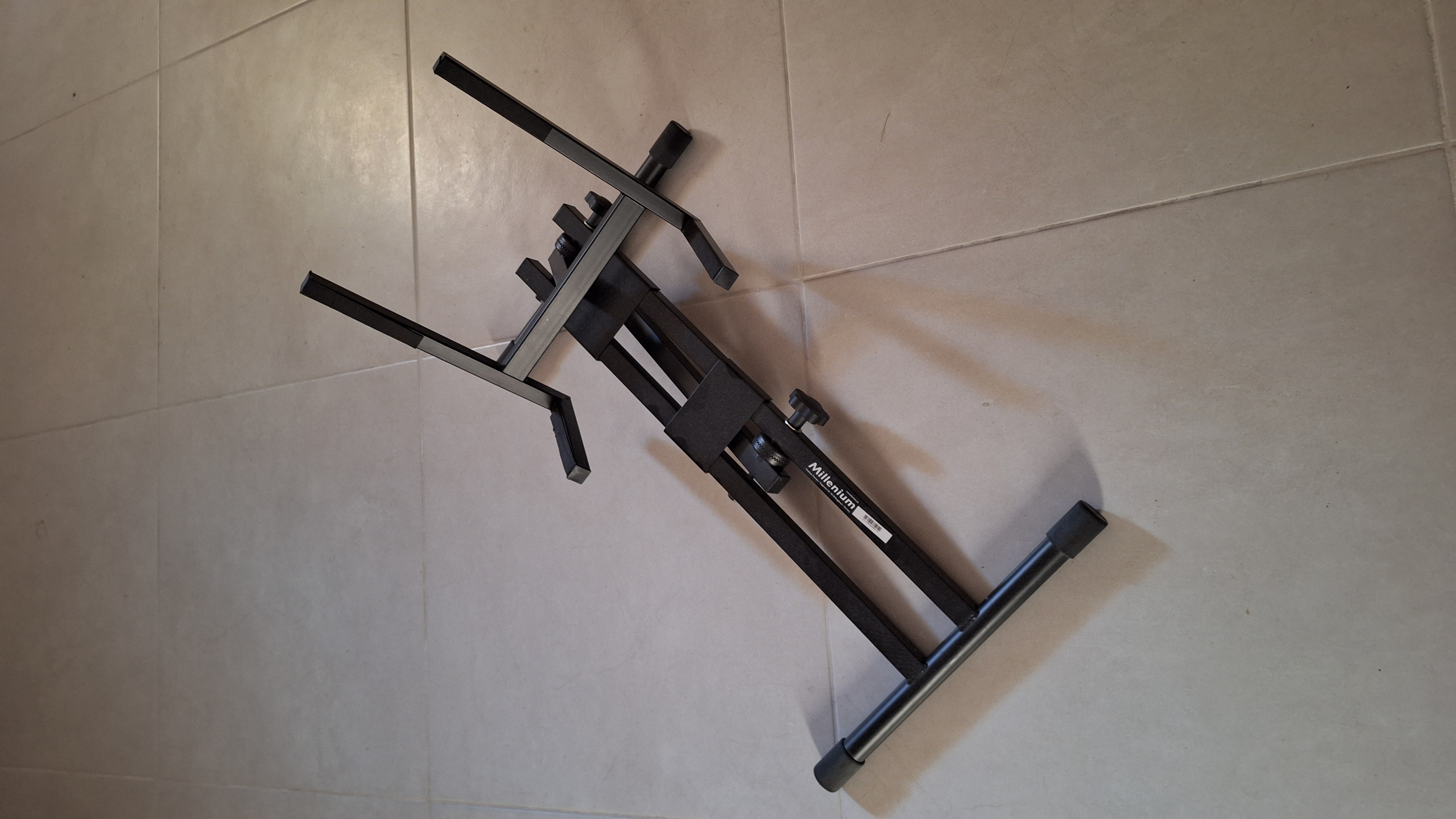 Vends support ampli clavier 