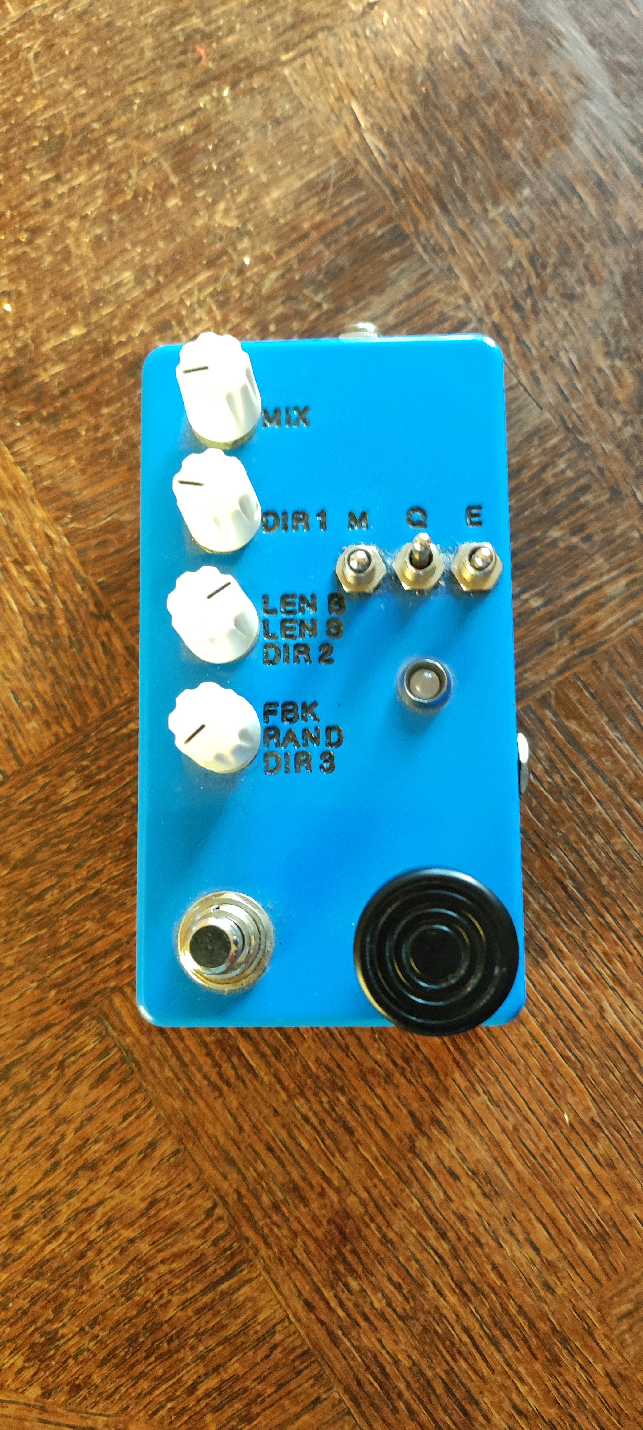 VENDS pédale Montreal Assembly Count to Five