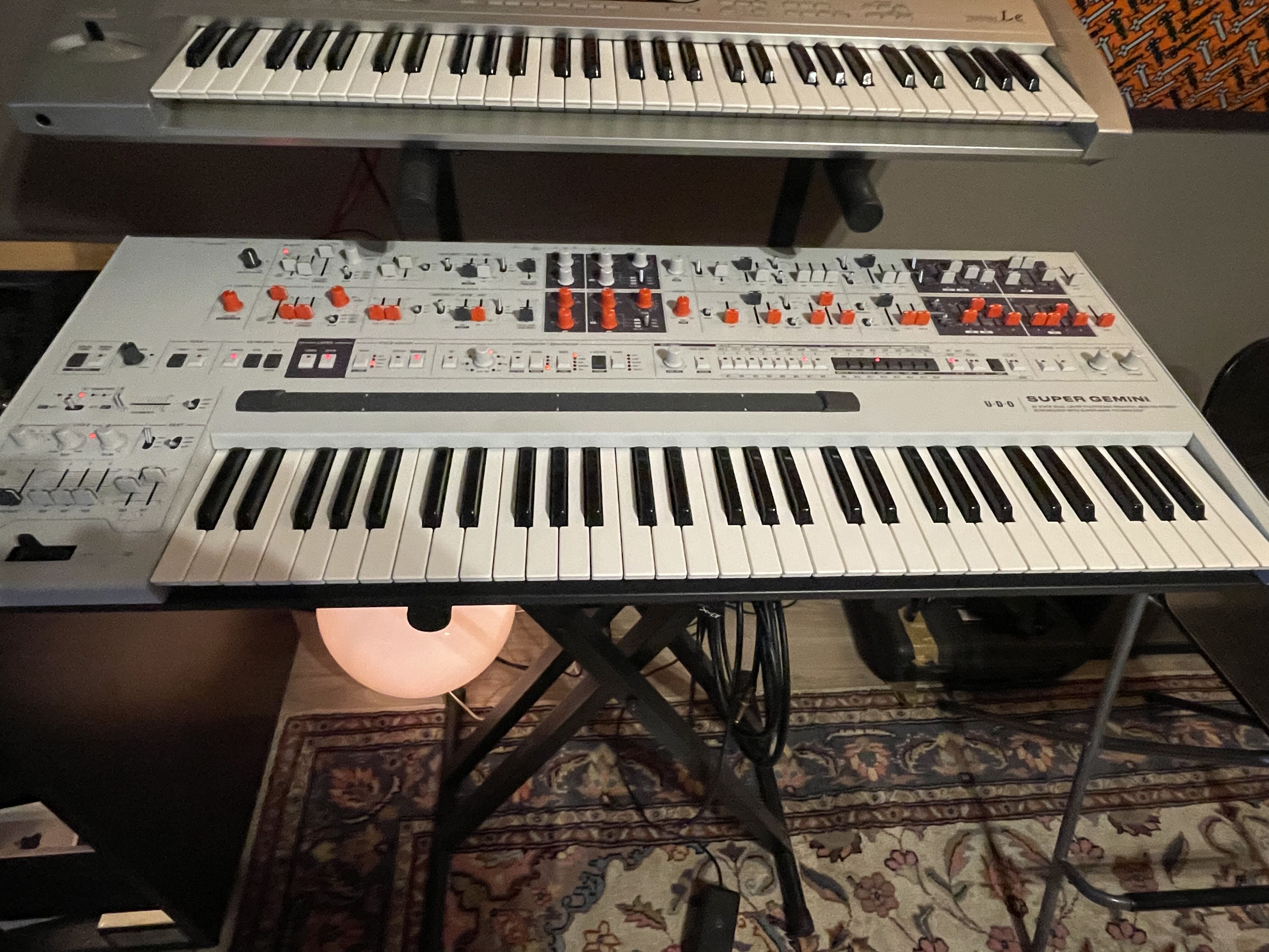 A vendre synth UDO Super Gemini parfait état