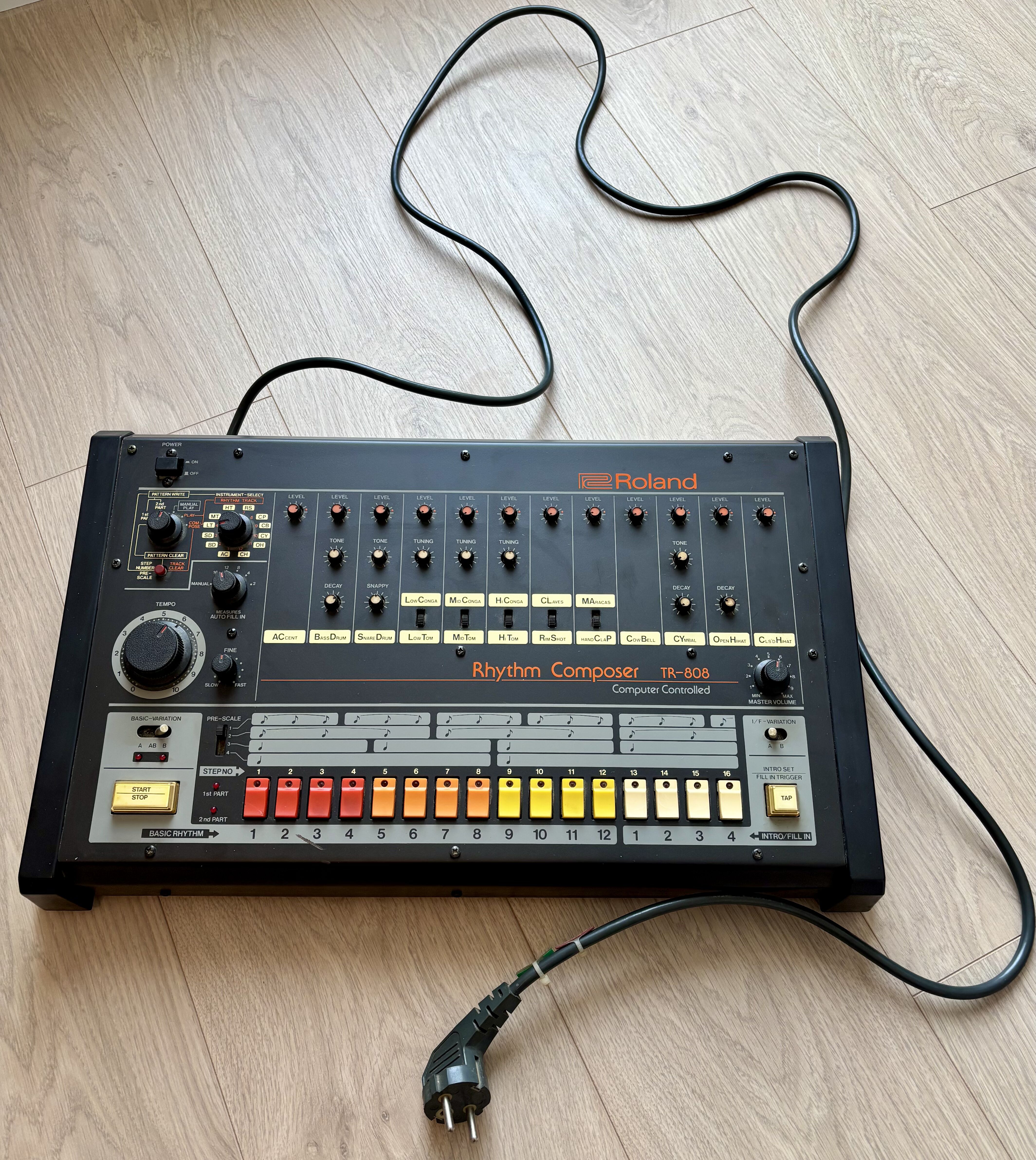 Roland TR-808