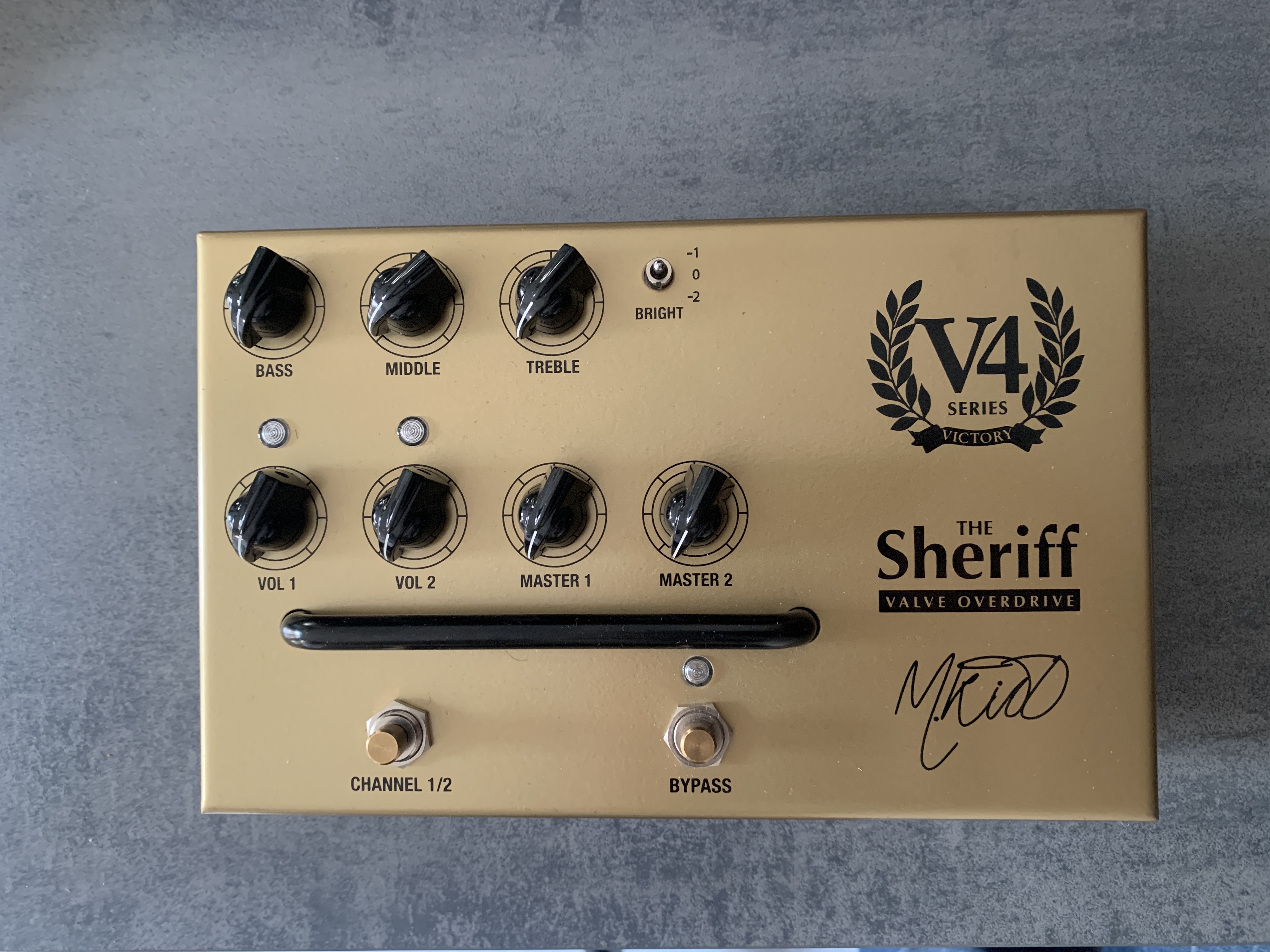 Je vends le Victory Preamp Sheriff V4