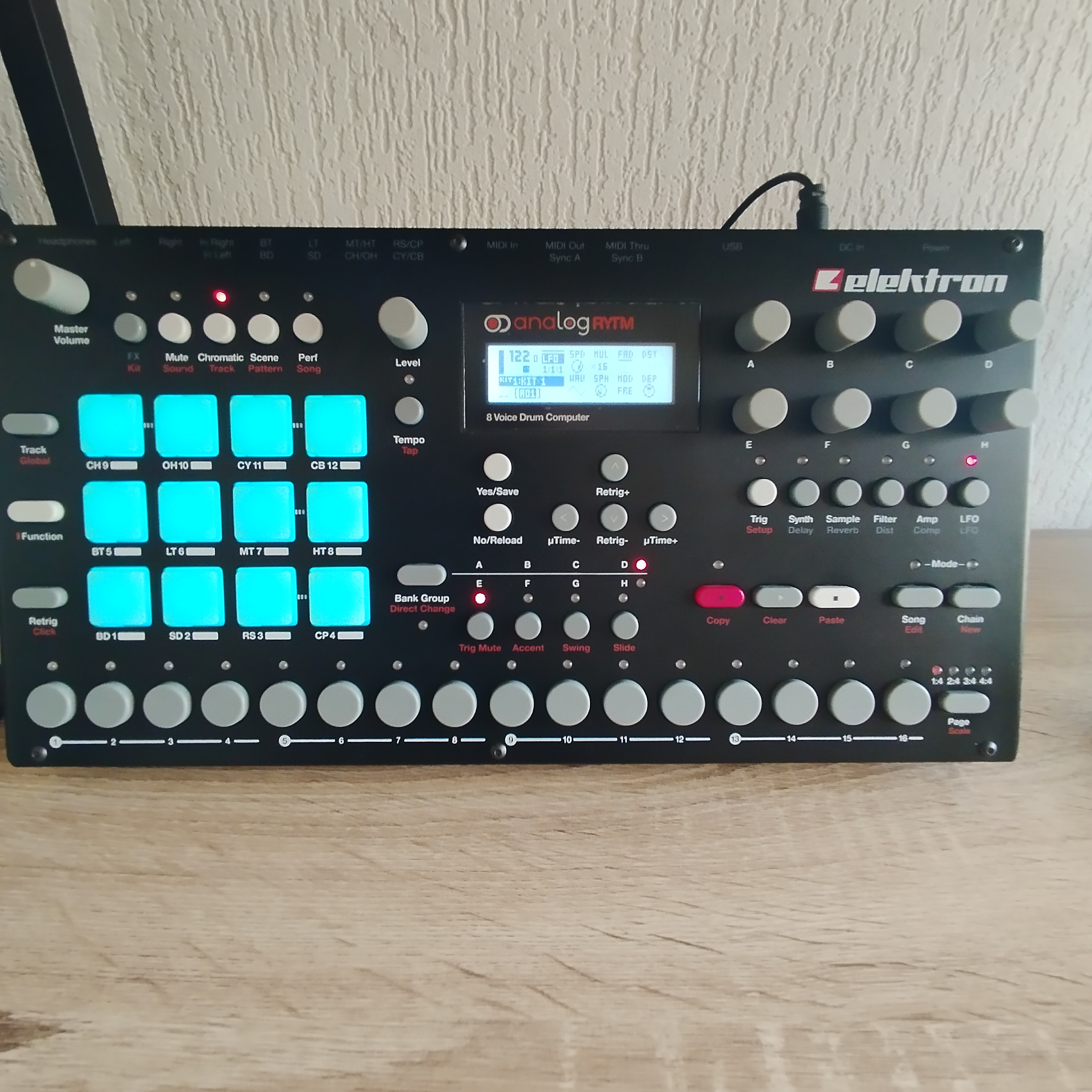 Vends Analog Rytm MK1
