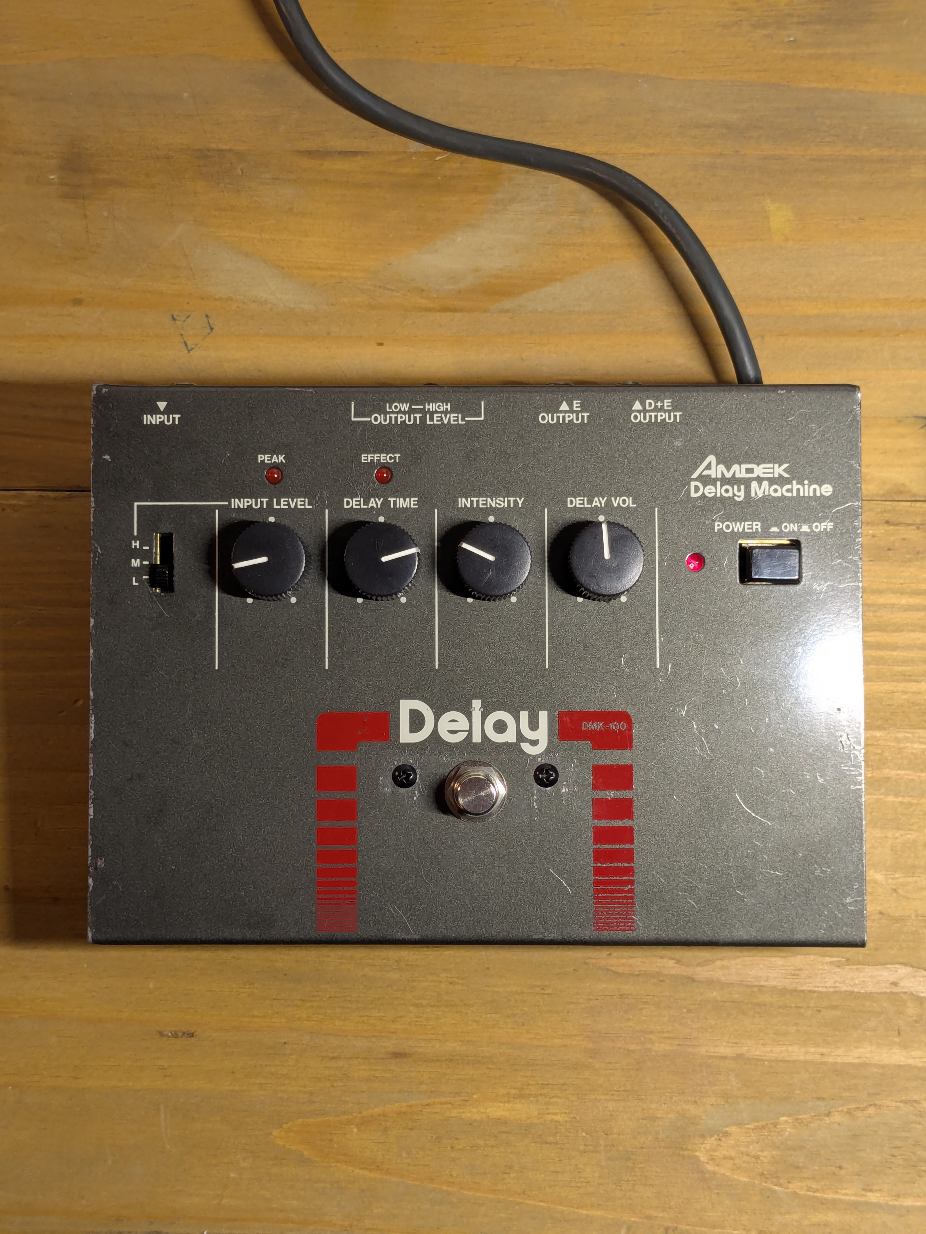 (Roland) Amdek DMK-100, révisée