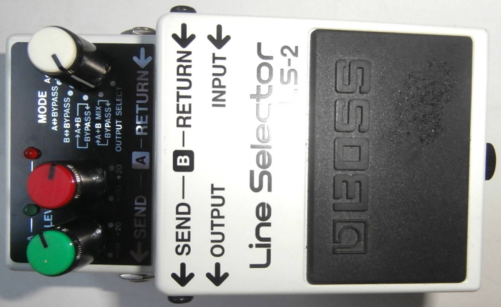 Vend pédale BOSS LS-2 Line selector