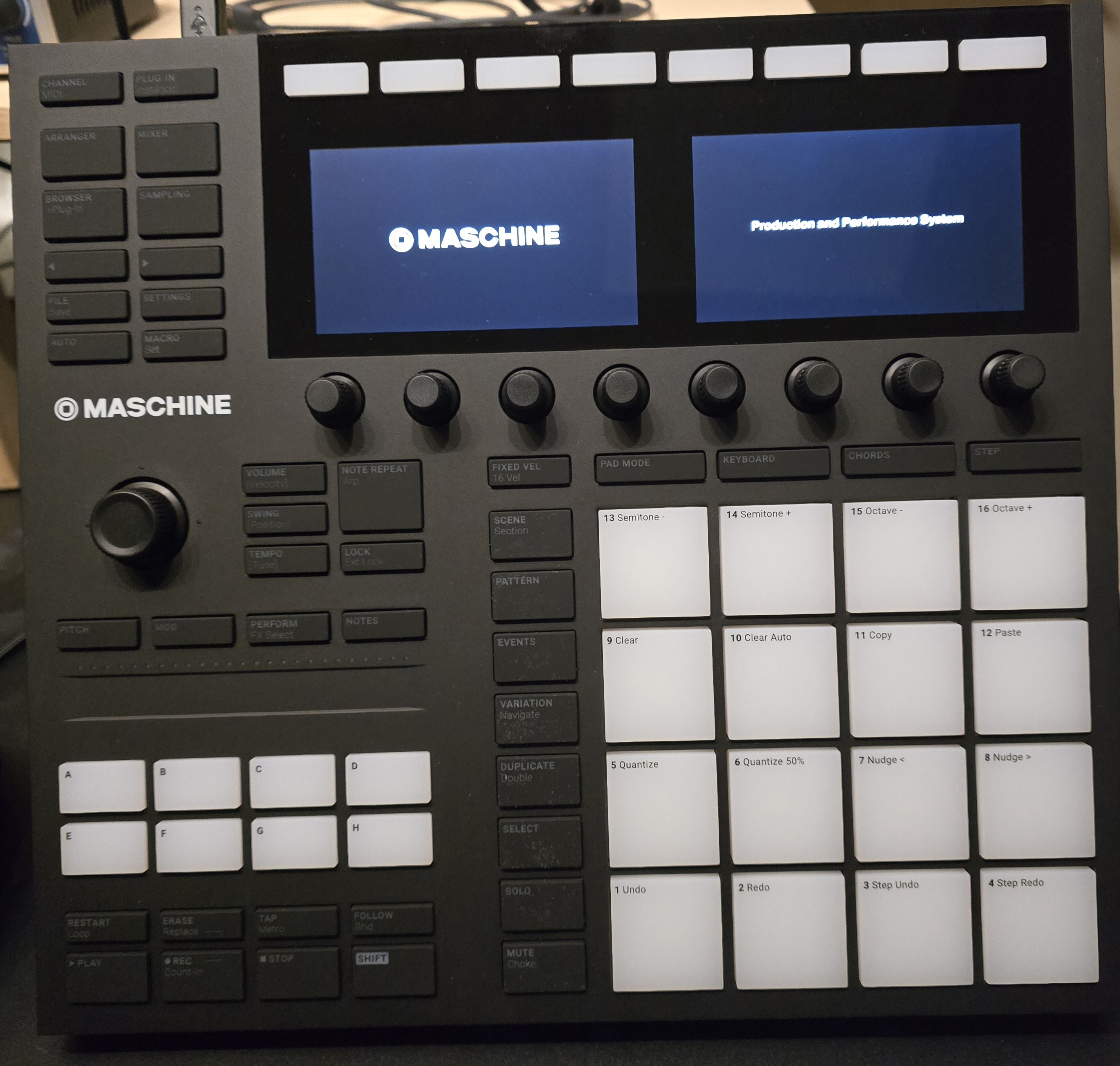 VENDS MASCHINE MK3 DANS UN ÉTAT EXCEPTIONNEL 
