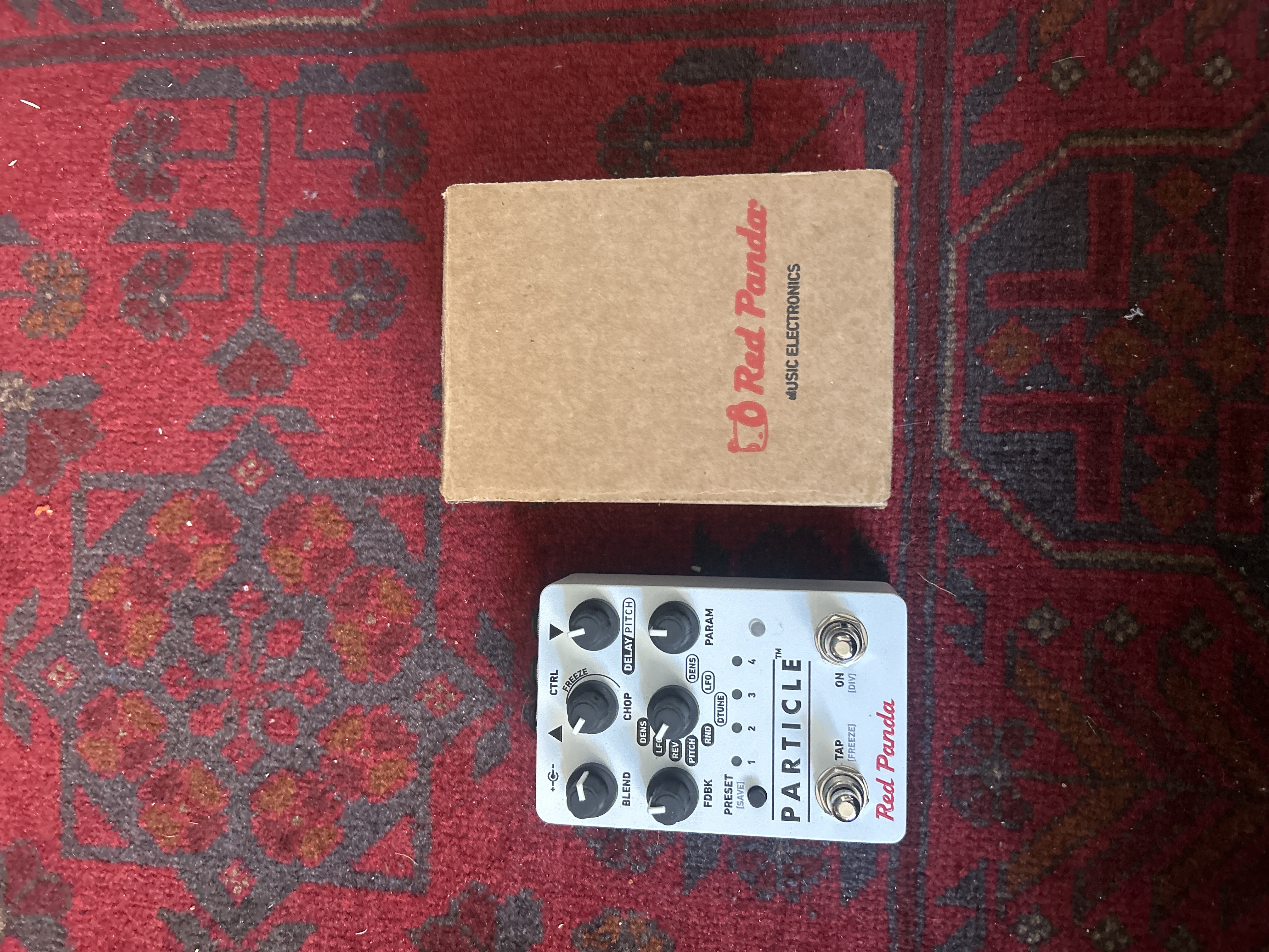 Vends Red Panda Particle V2 