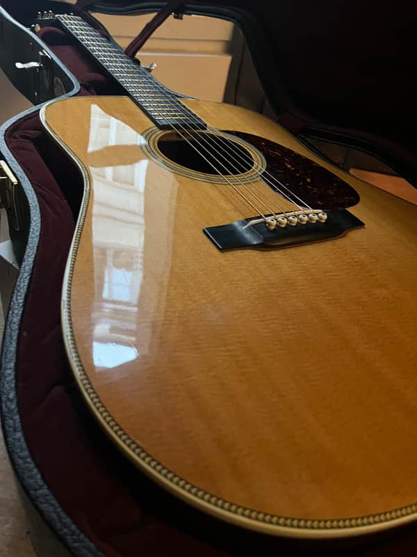  Martin HD-28V de 2015