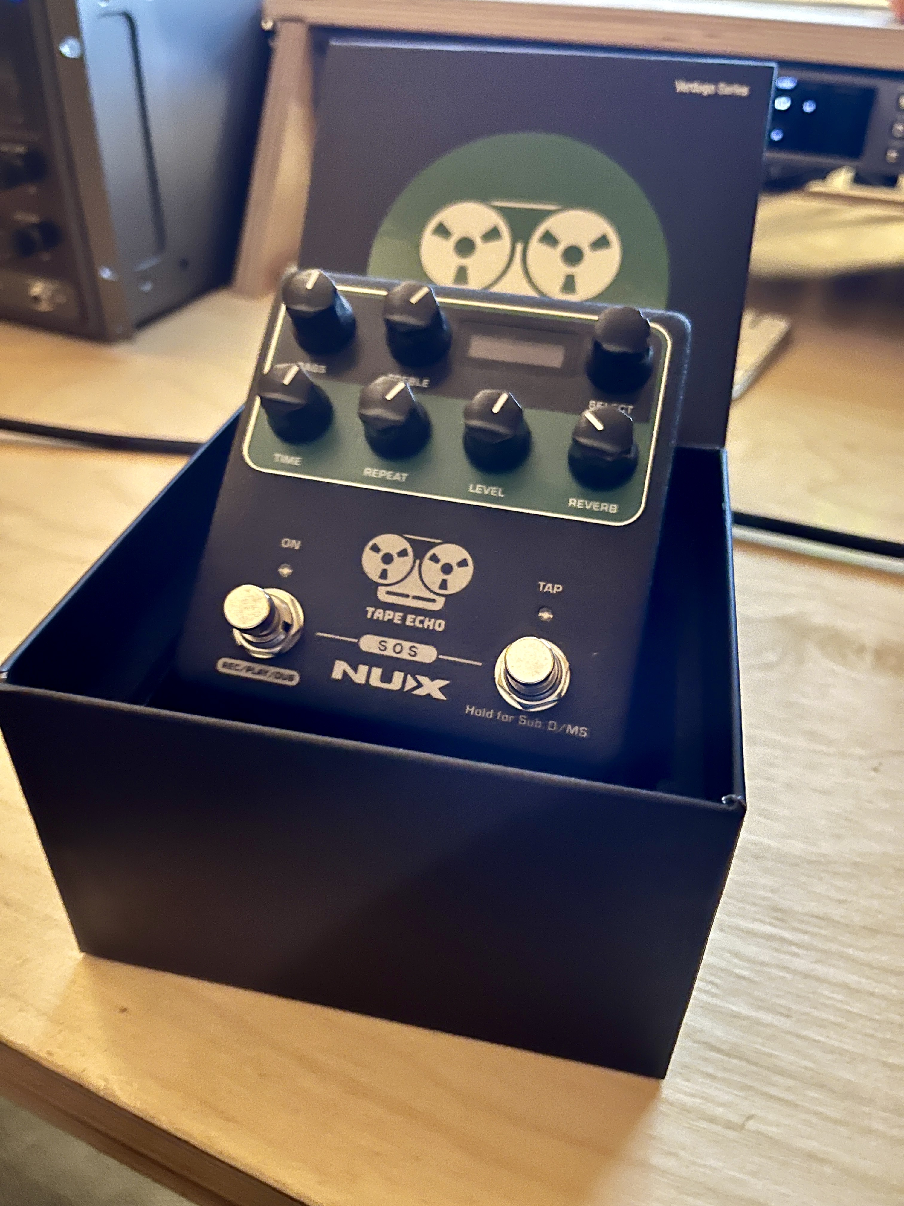 Vend Pédale Nux Tape Echo