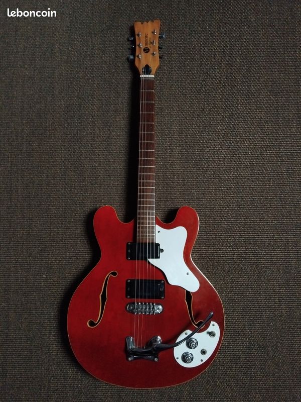 Mosrite celebrity hollow body
