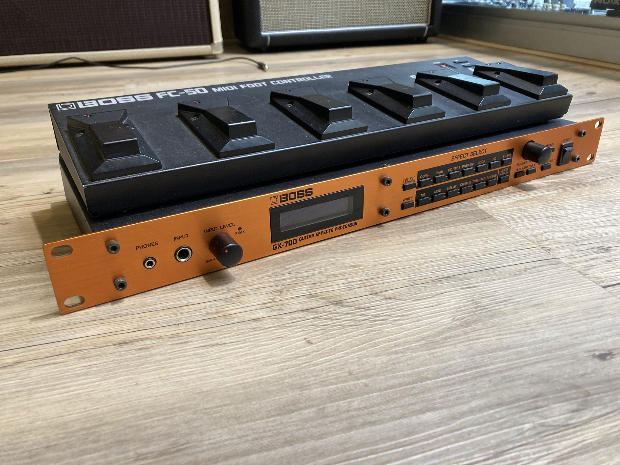 GX700 + Pédalier Midi BOSS FC50