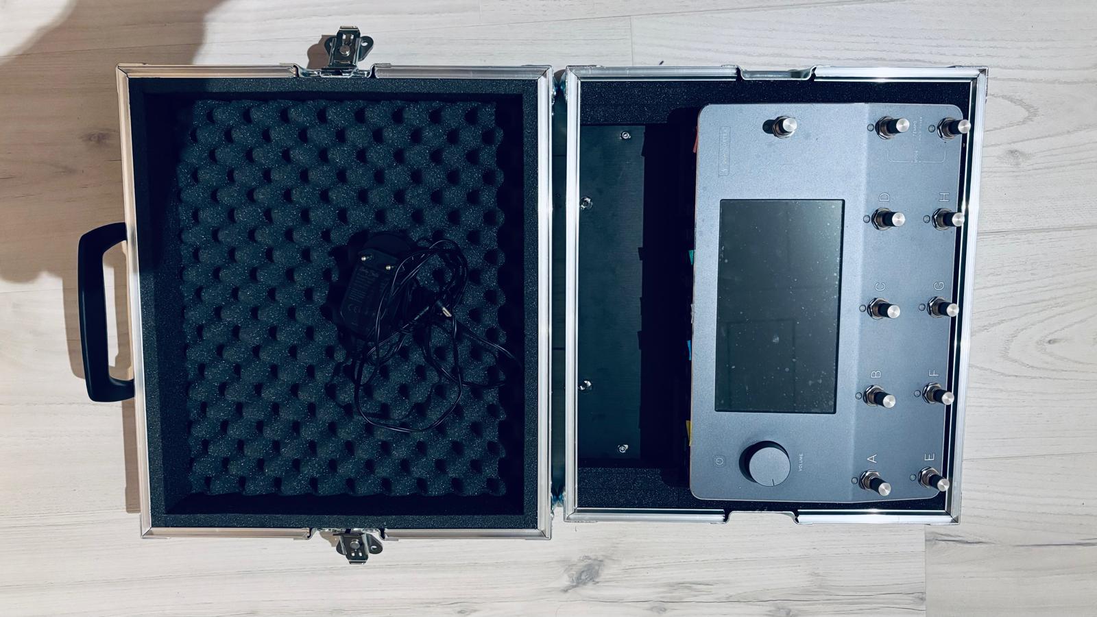 Vends Quad Cortex avec flight case rigide