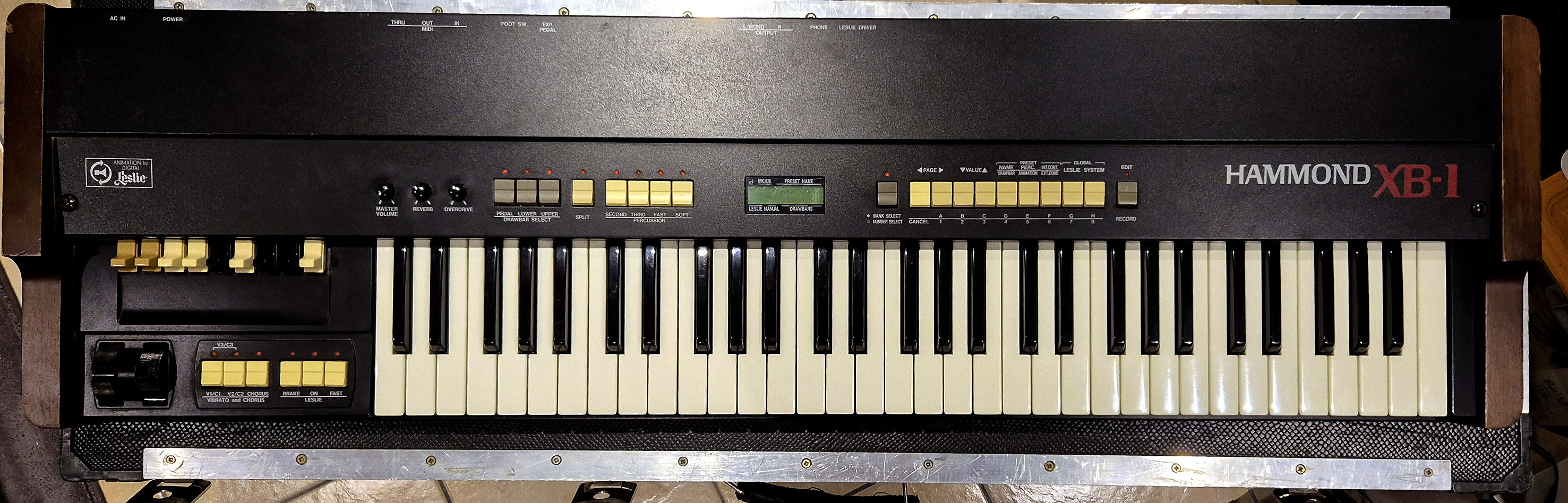 Vends HAMMOND XB-1 - TBE - 1ère main
