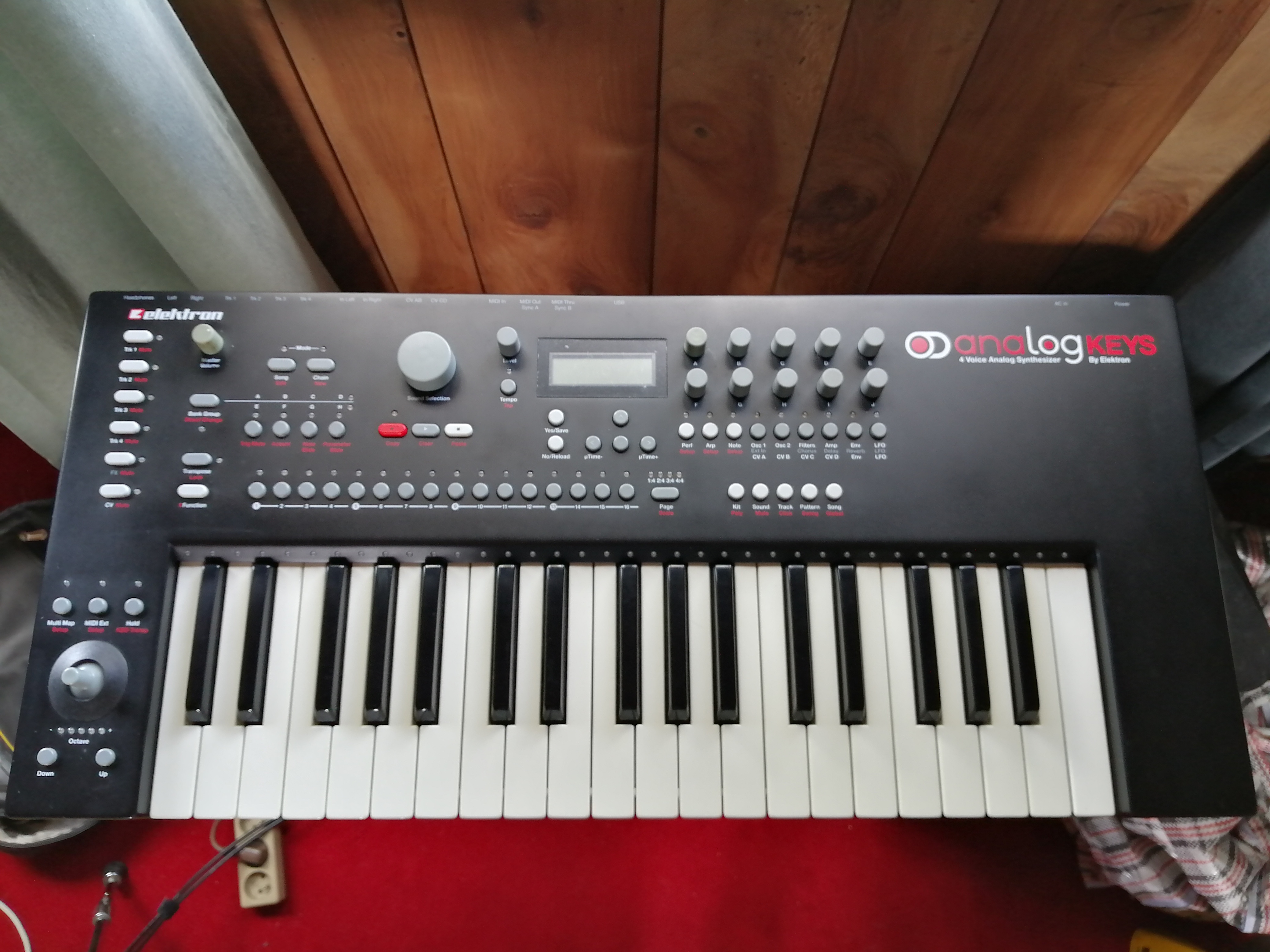 Vends synthétiseur Elektron Analog Keys