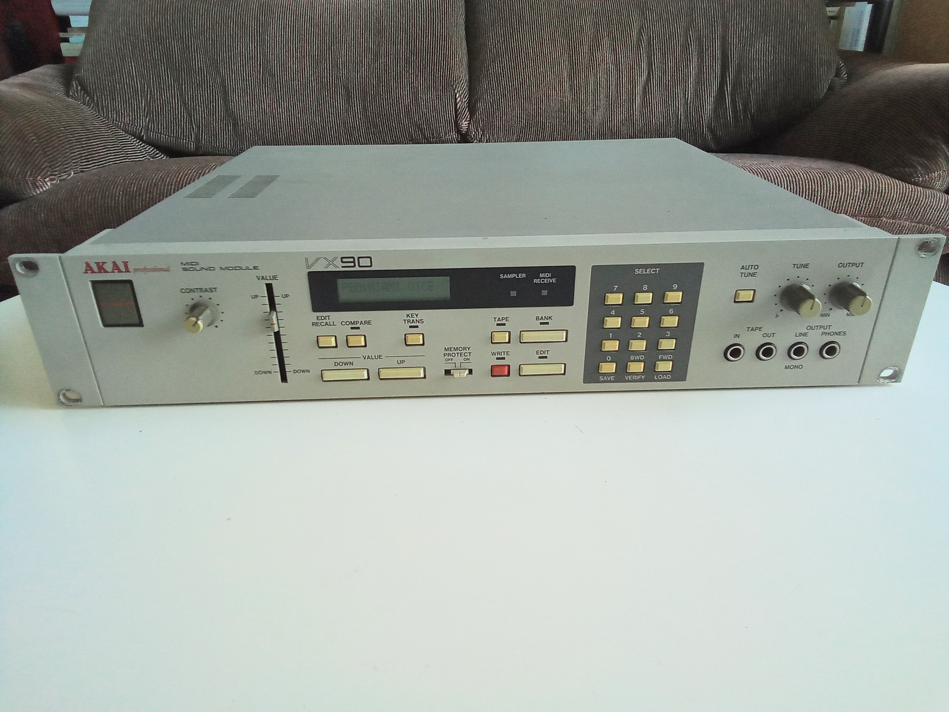 Akai VX 90 Analog Synth