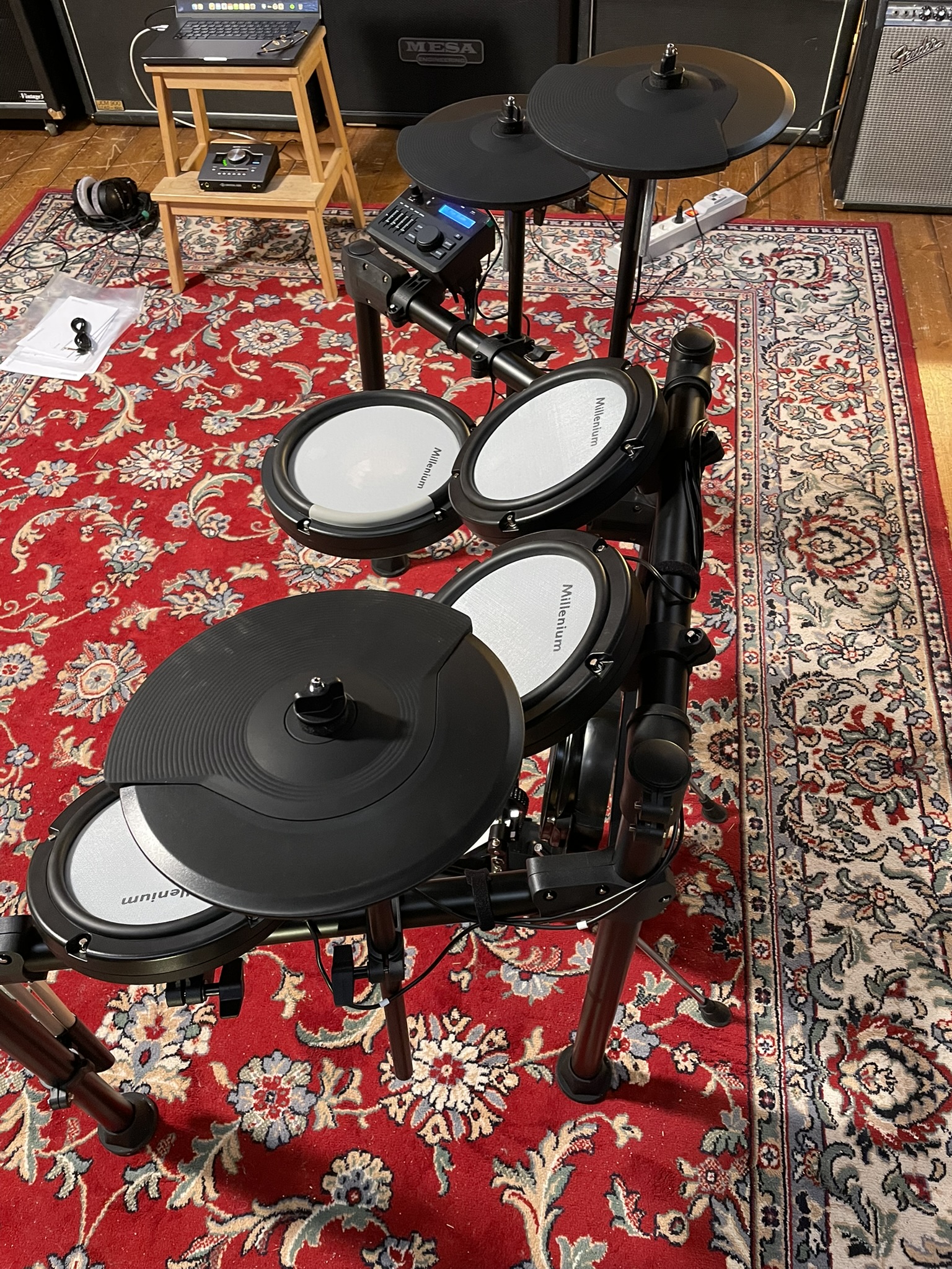 876DB8E3-3D1B-4AA7-9B76-35C5420E374D 1 102 o